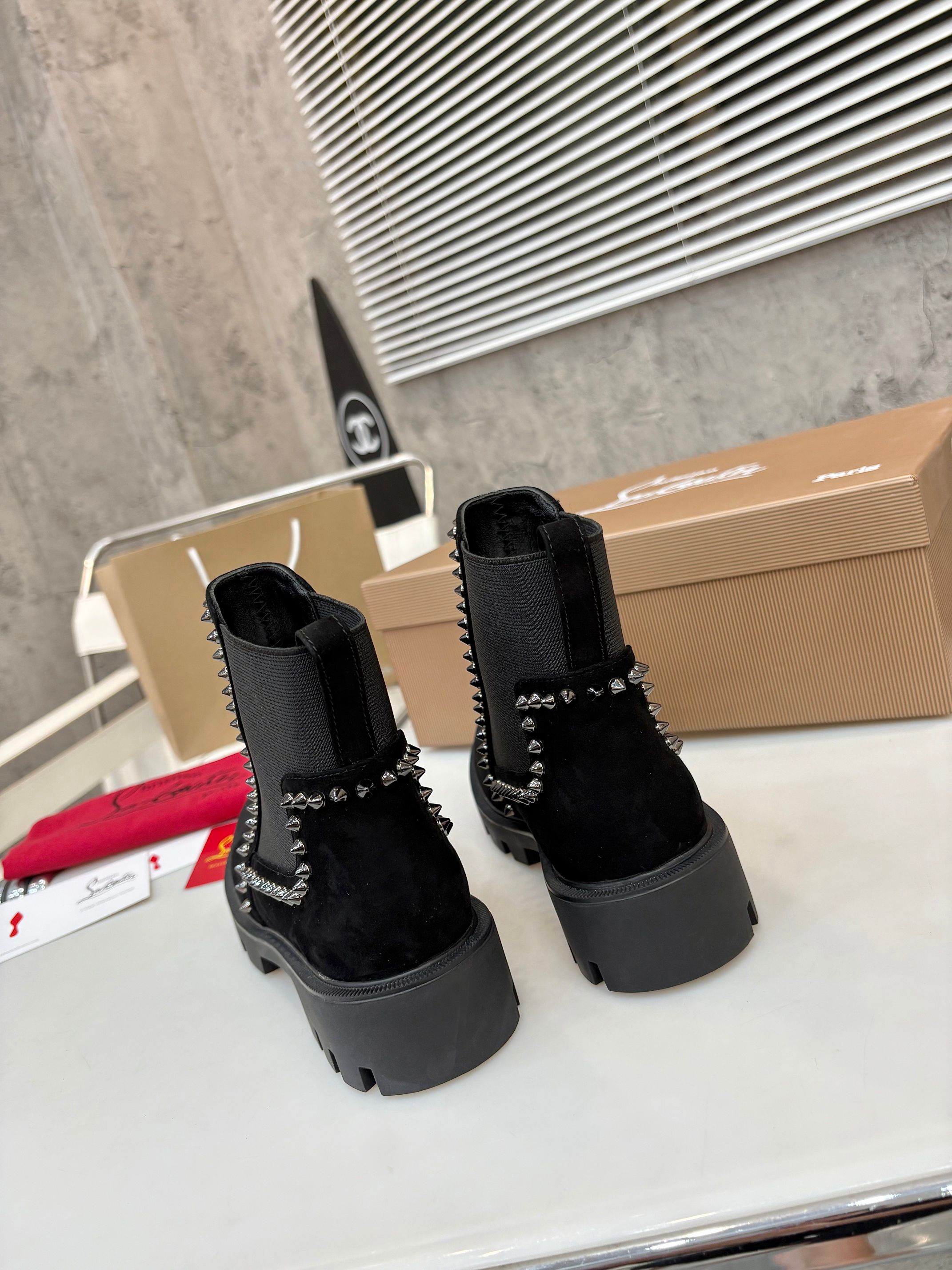 Cistian Louboutin