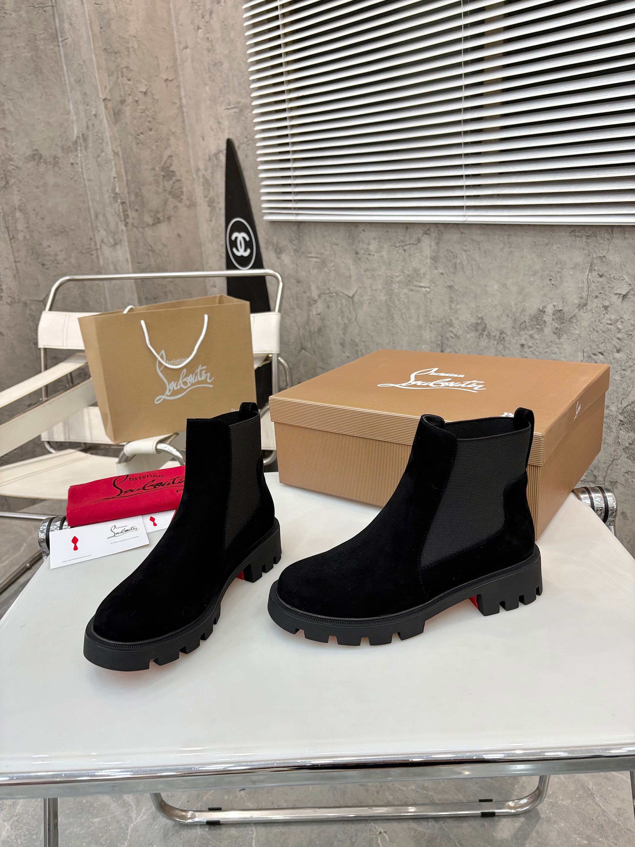 Cistian Louboutin