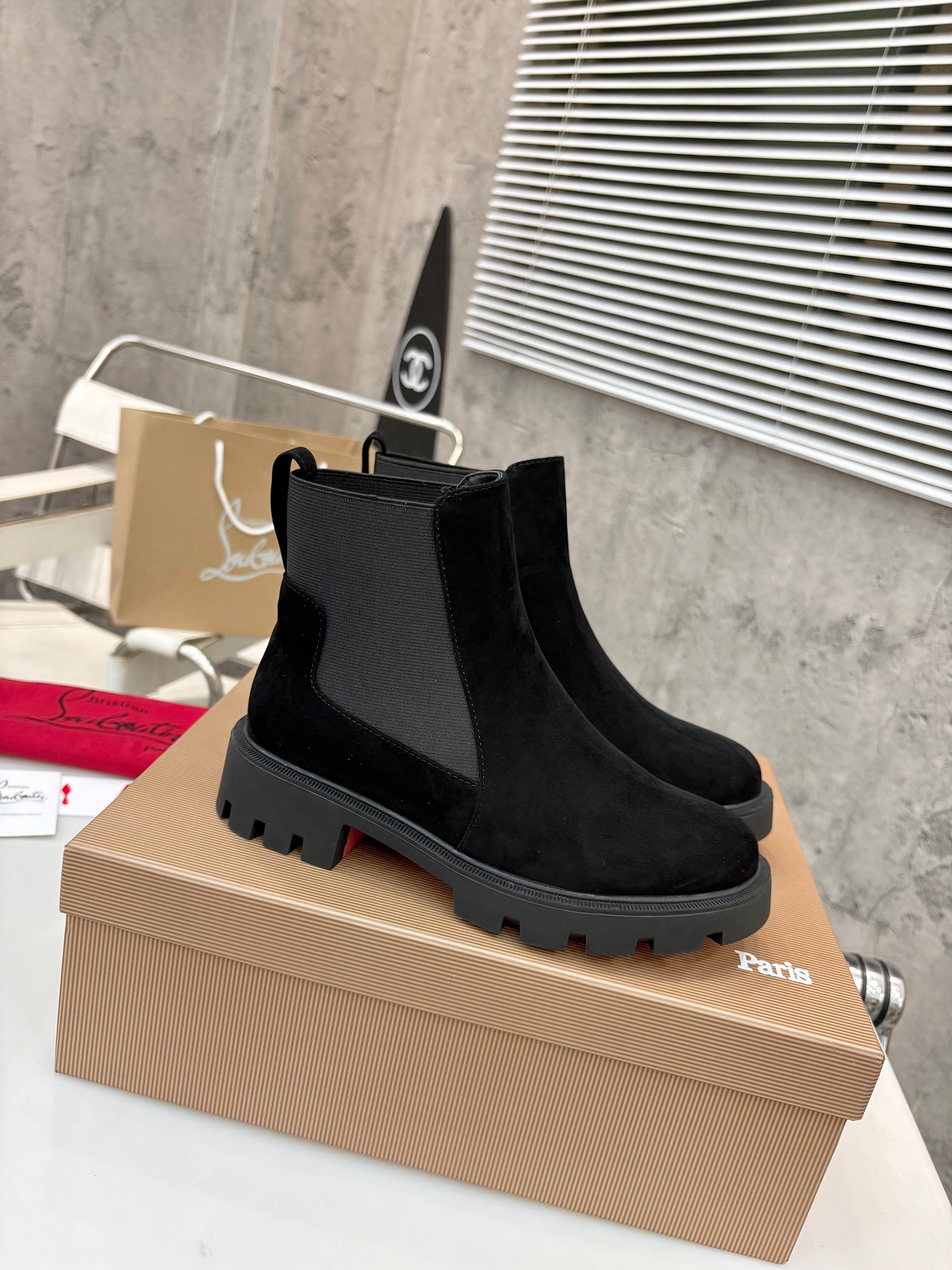 Cistian Louboutin