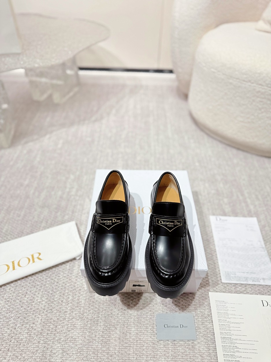 Cistian Louboutin