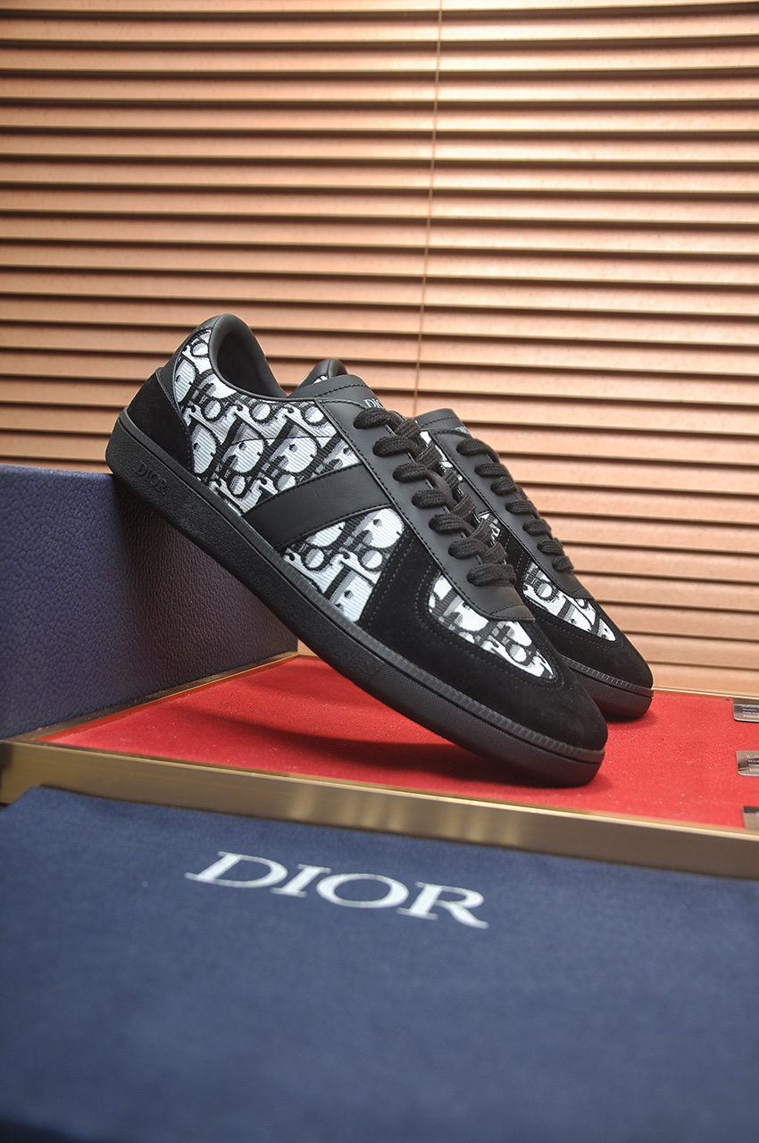 Cistian Louboutin