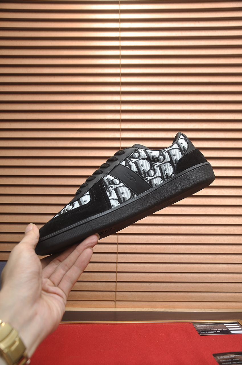 Cistian Louboutin