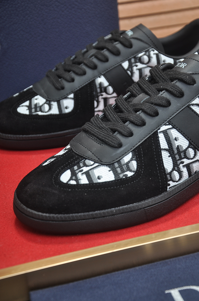 Cistian Louboutin