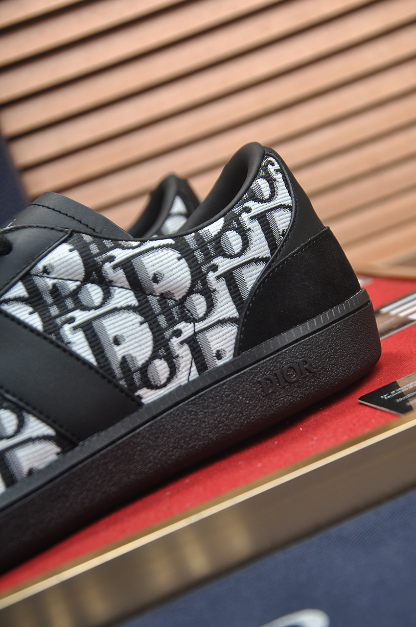 Cistian Louboutin