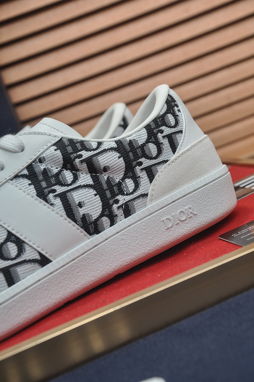 Cistian Louboutin