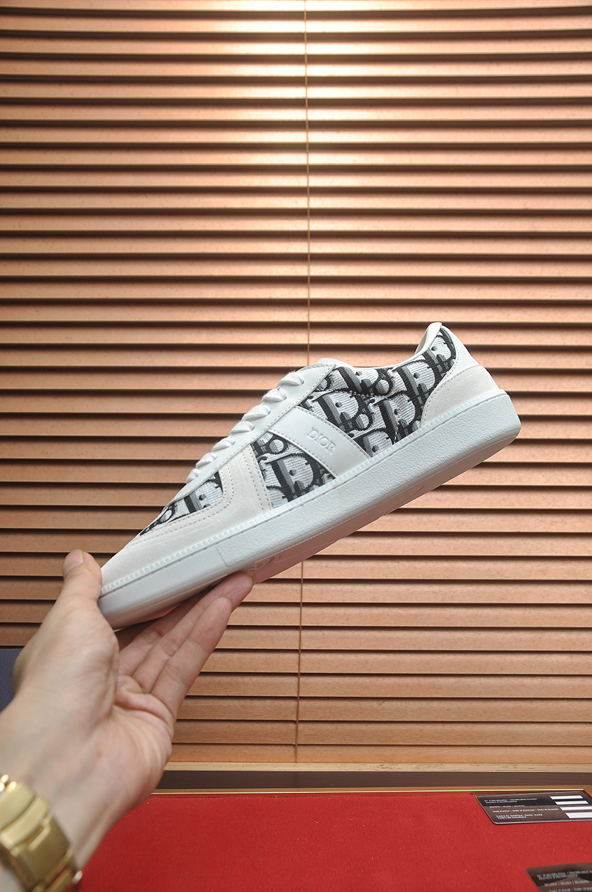 Cistian Louboutin