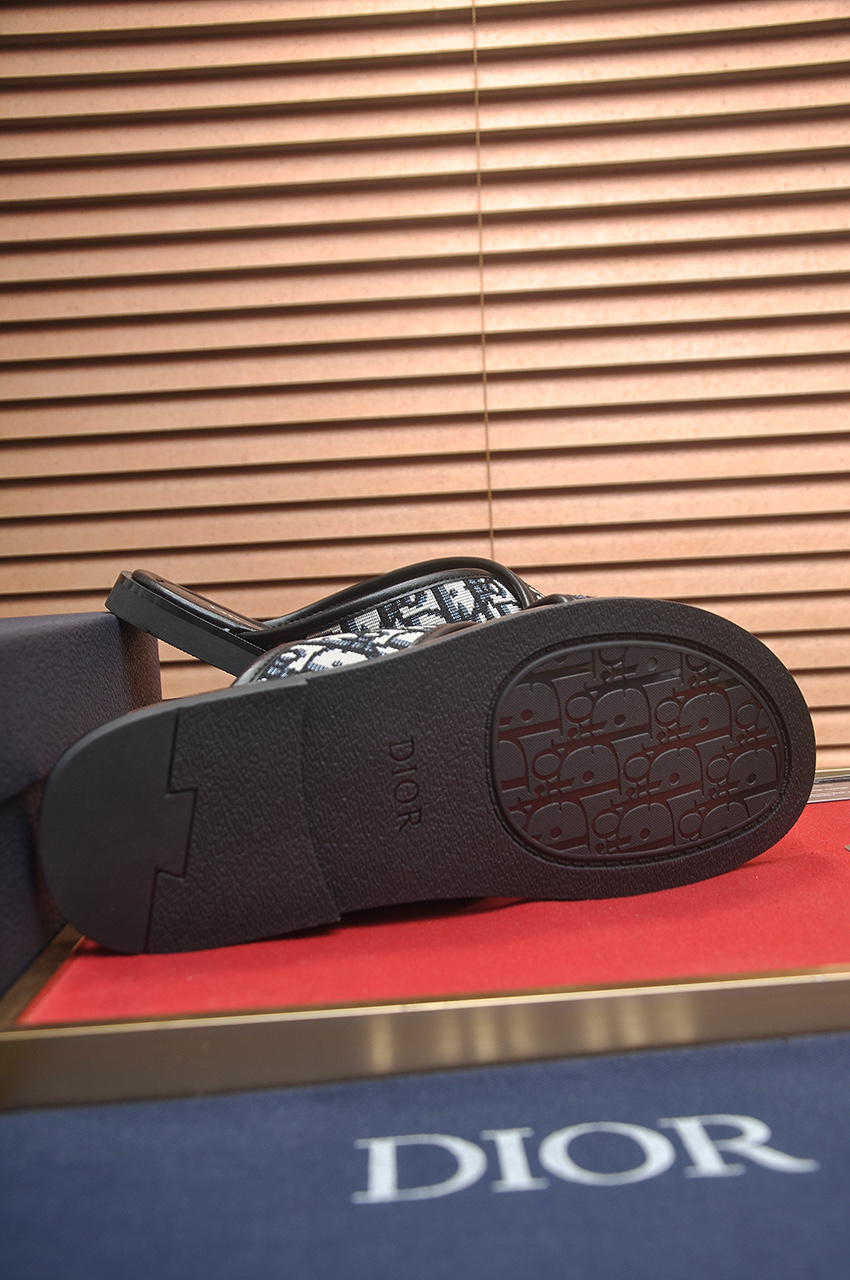 Cistian Louboutin