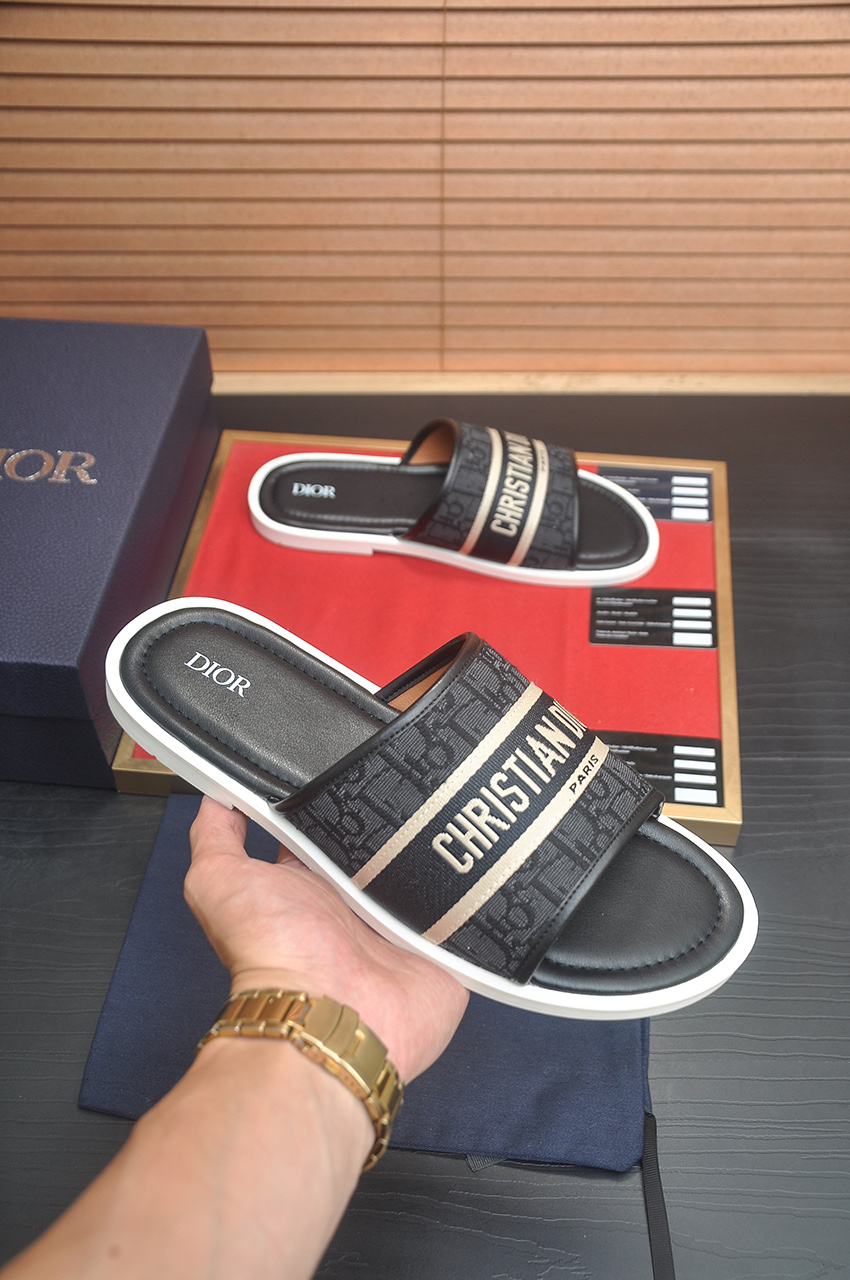 Cistian Louboutin