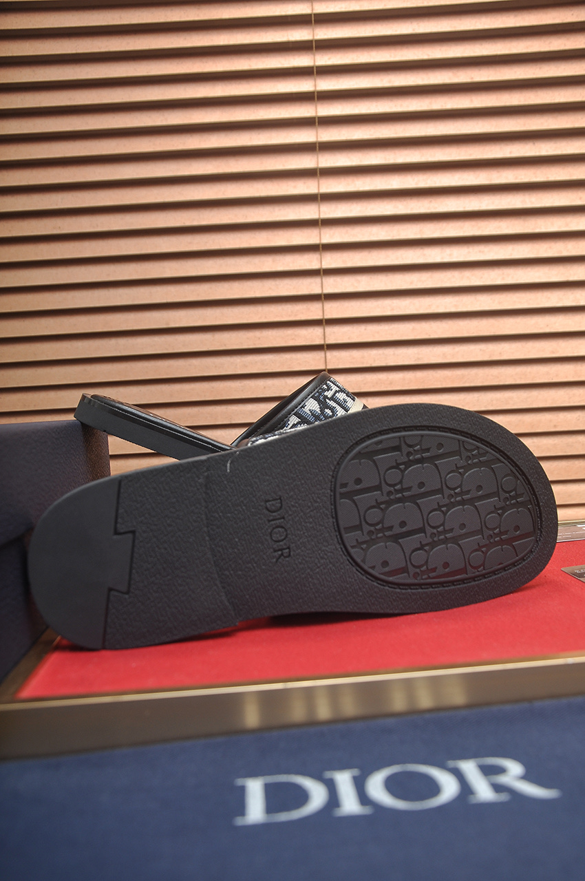Cistian Louboutin