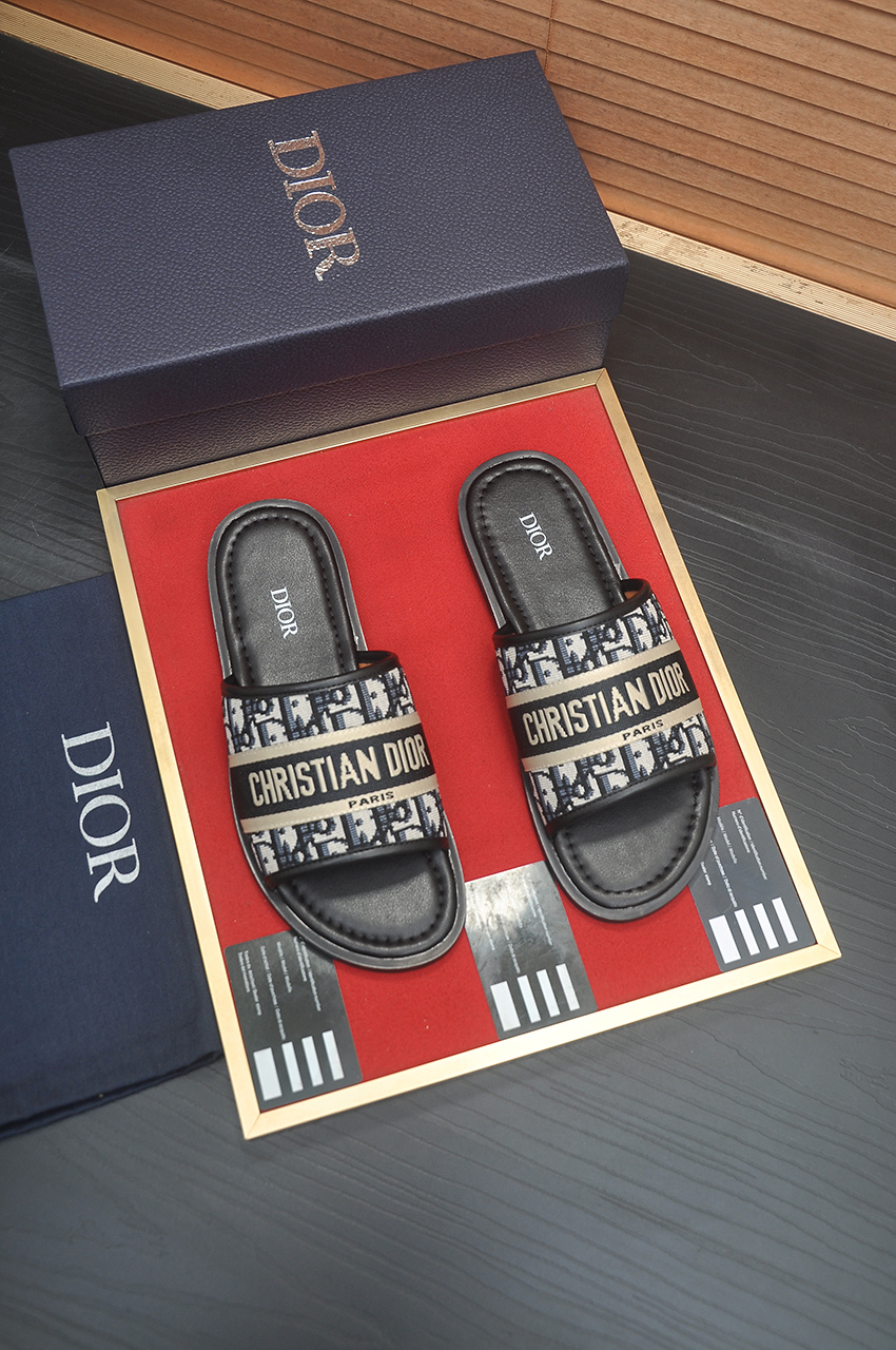 Cistian Louboutin