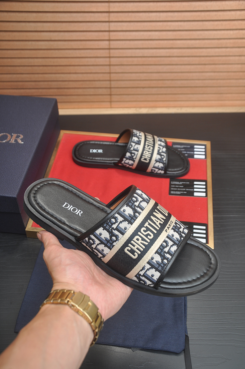 Cistian Louboutin