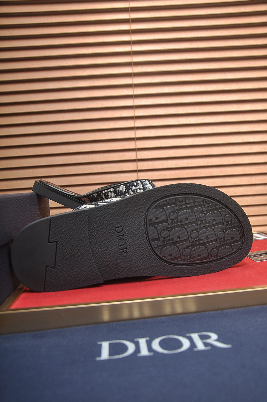 Cistian Louboutin