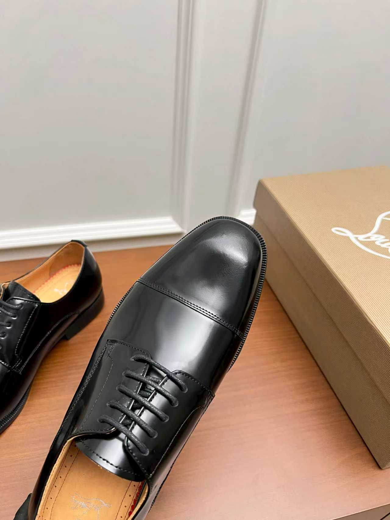 Cistian Louboutin