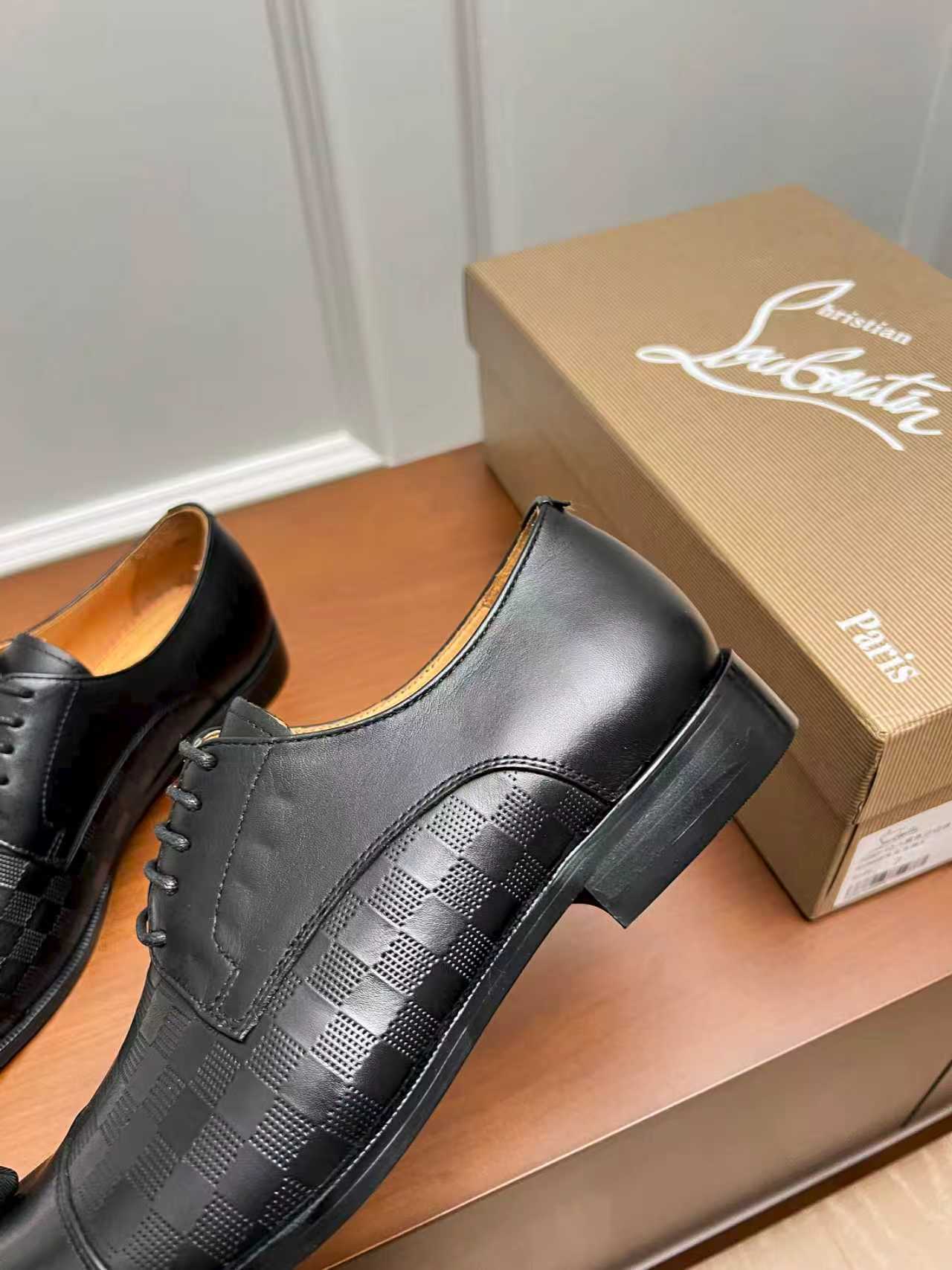 Cistian Louboutin