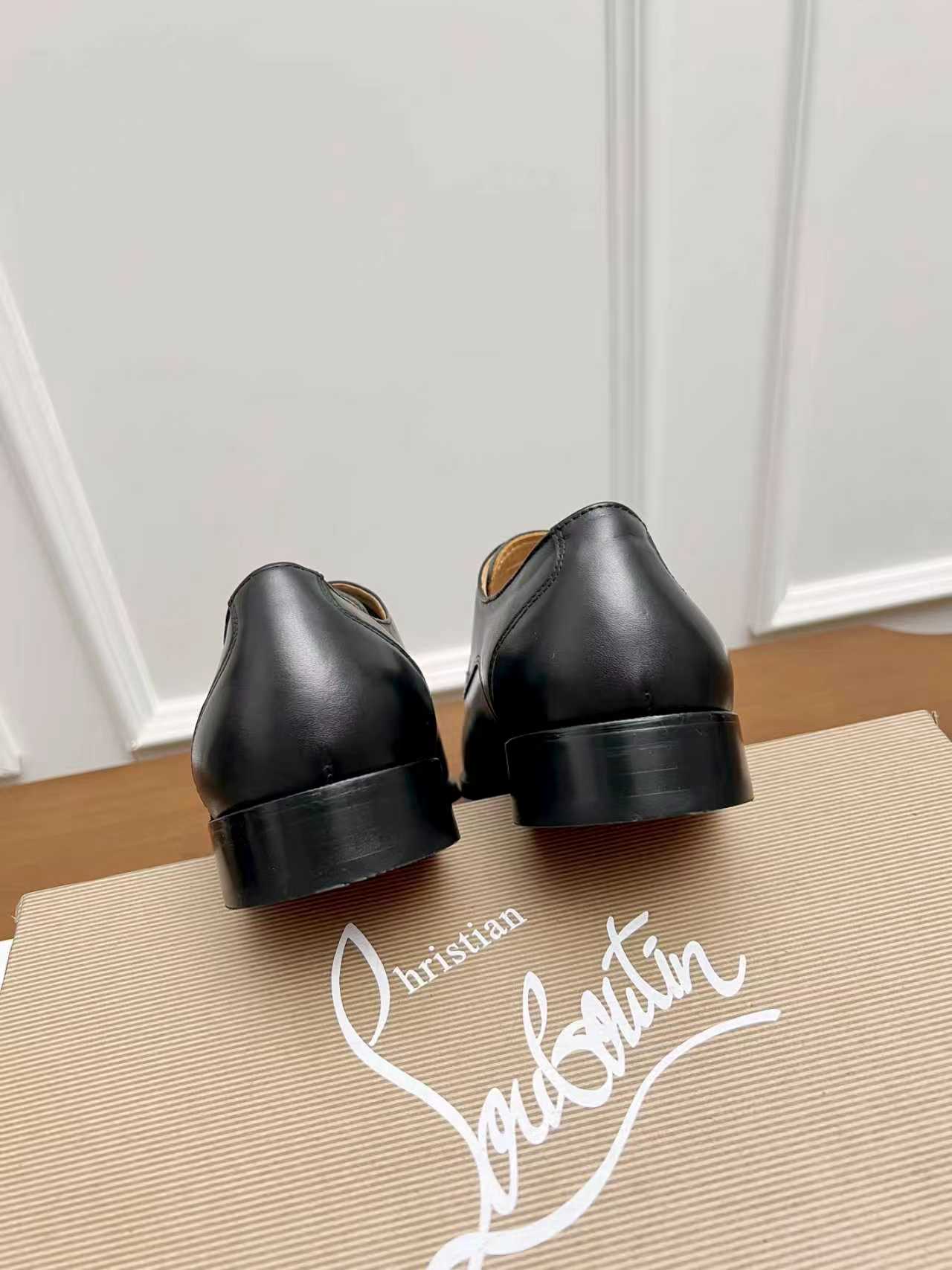Cistian Louboutin