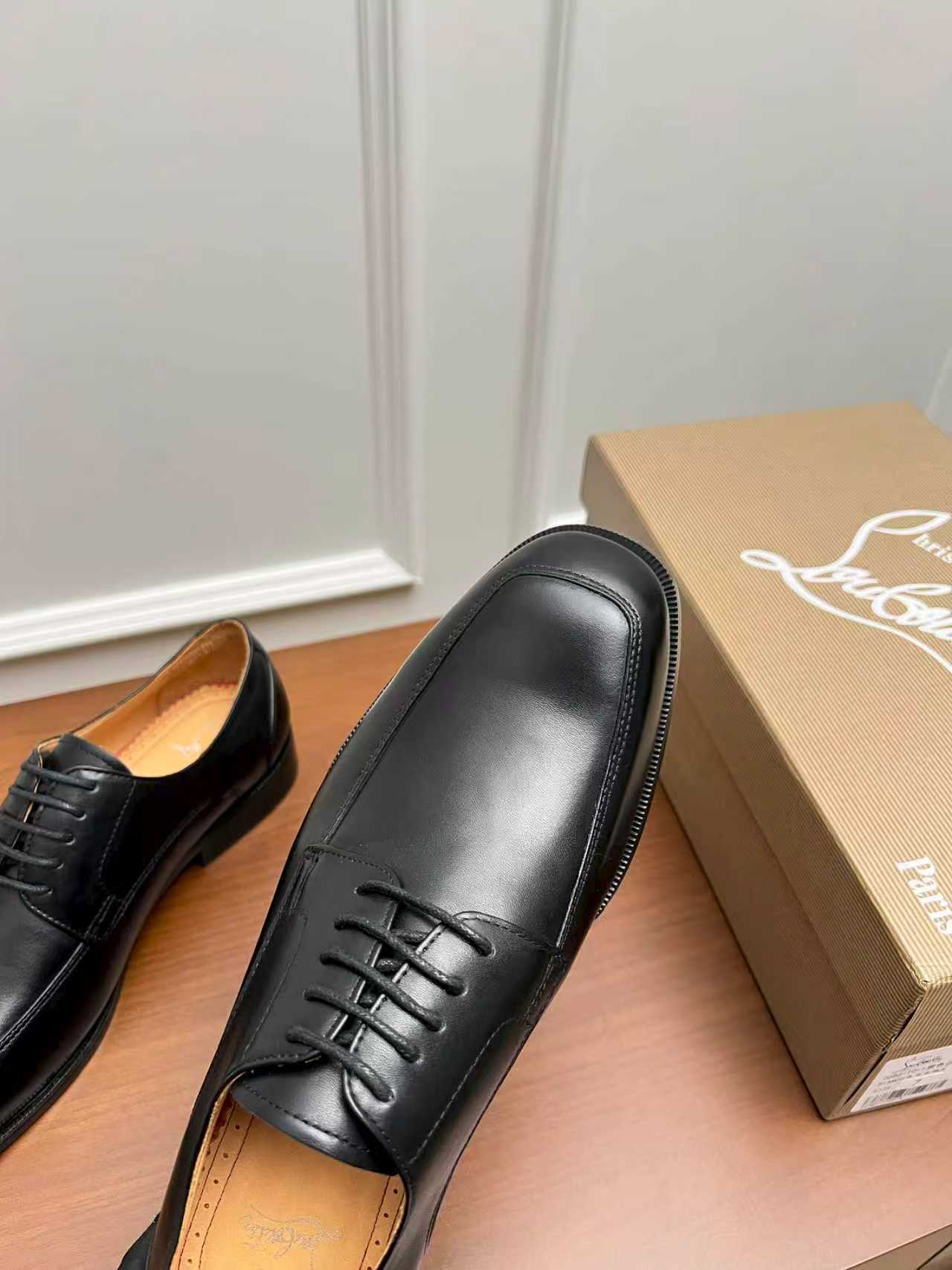 Cistian Louboutin