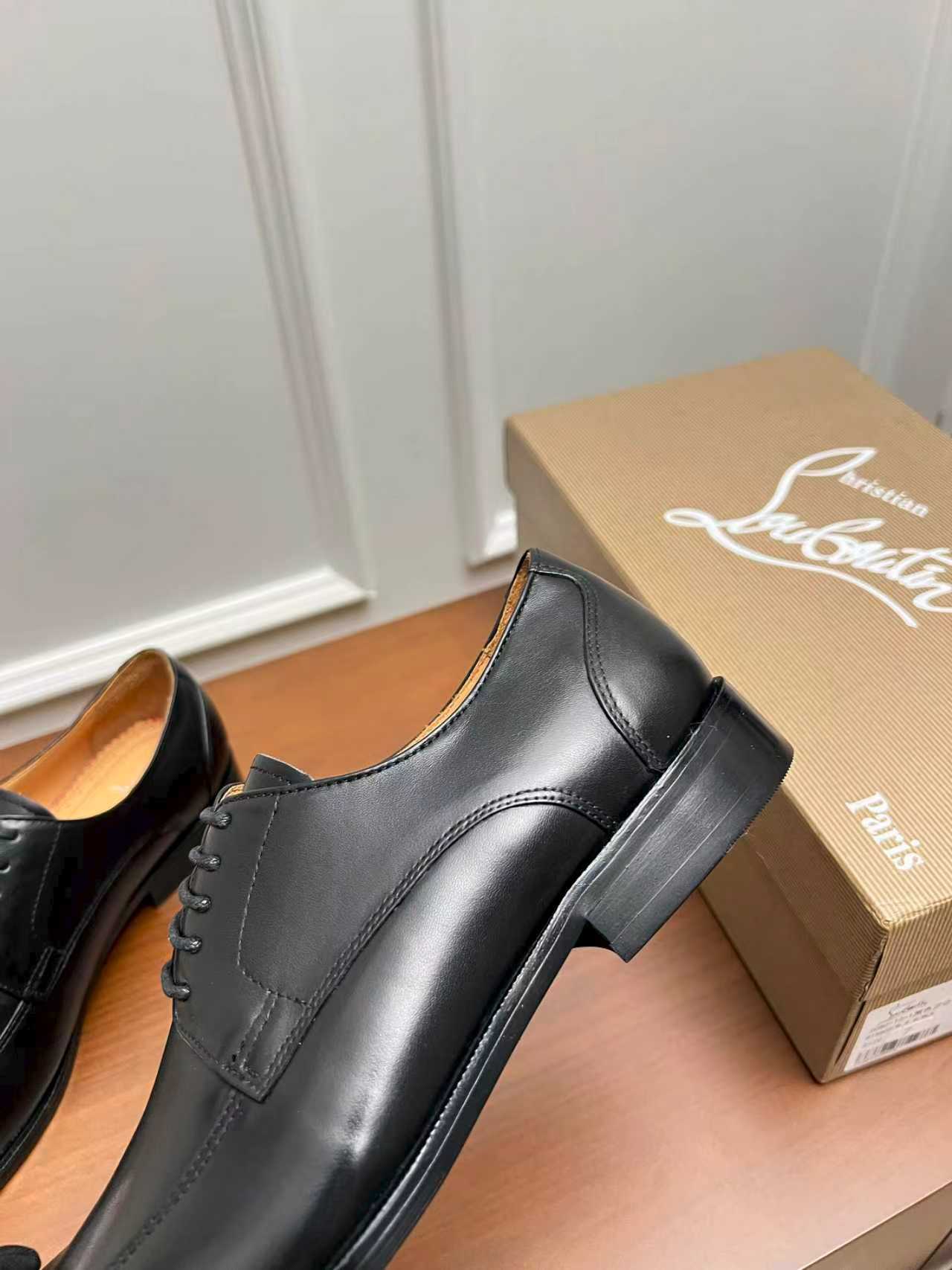 Cistian Louboutin