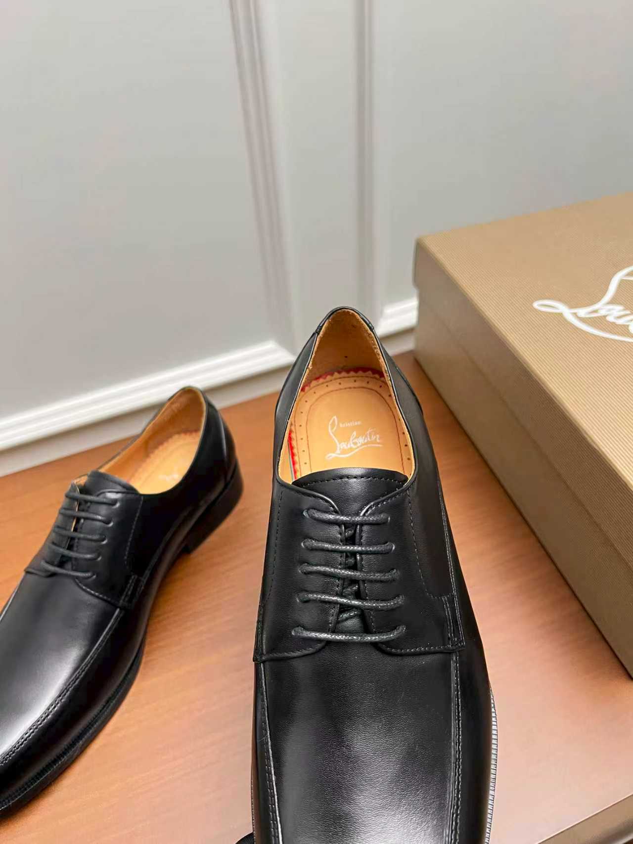Cistian Louboutin