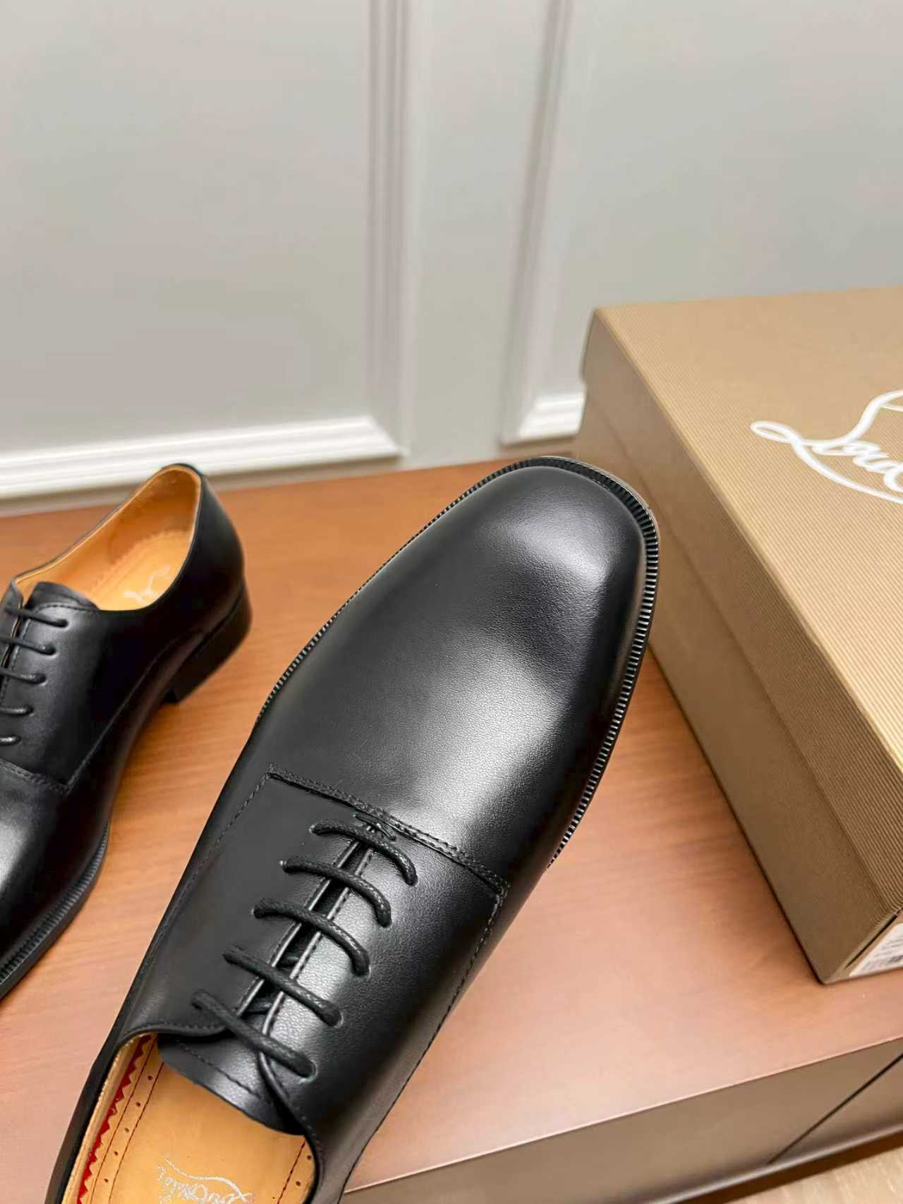 Cistian Louboutin