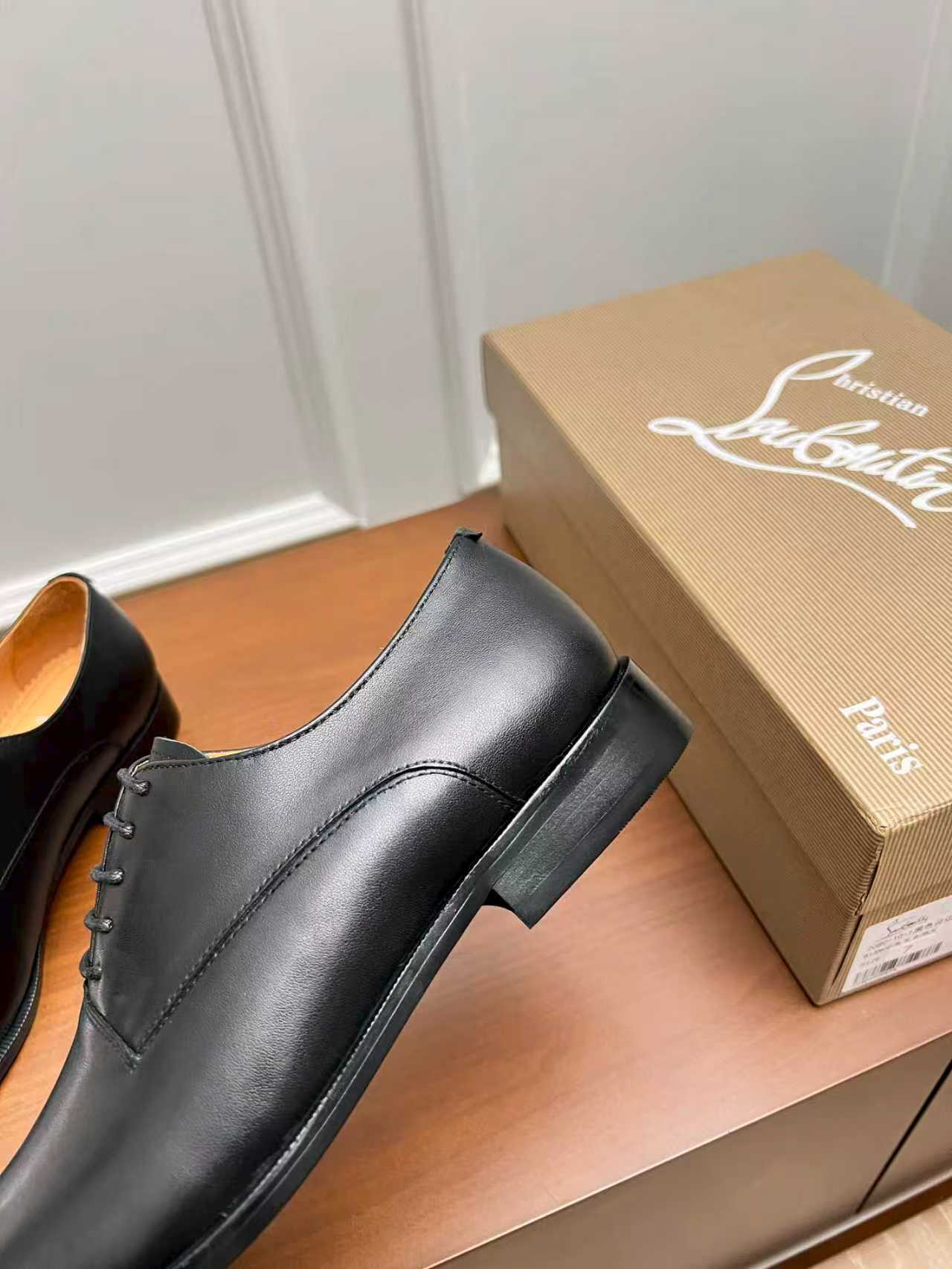 Cistian Louboutin