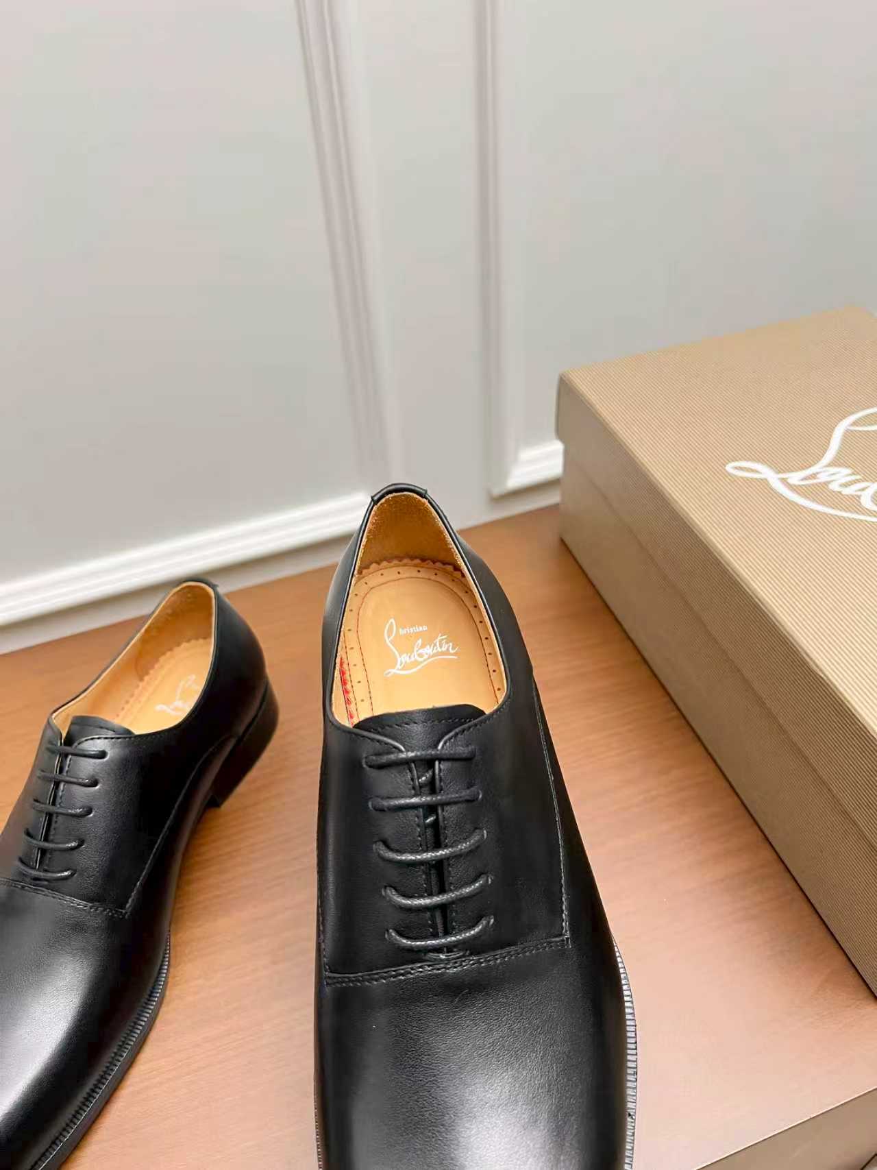 Cistian Louboutin