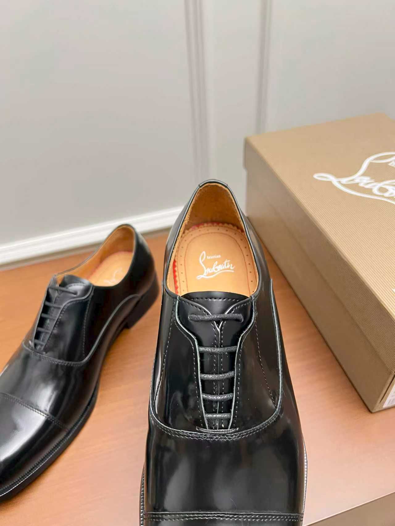 Cistian Louboutin