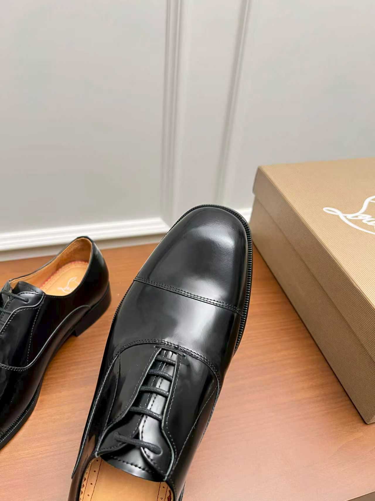 Cistian Louboutin
