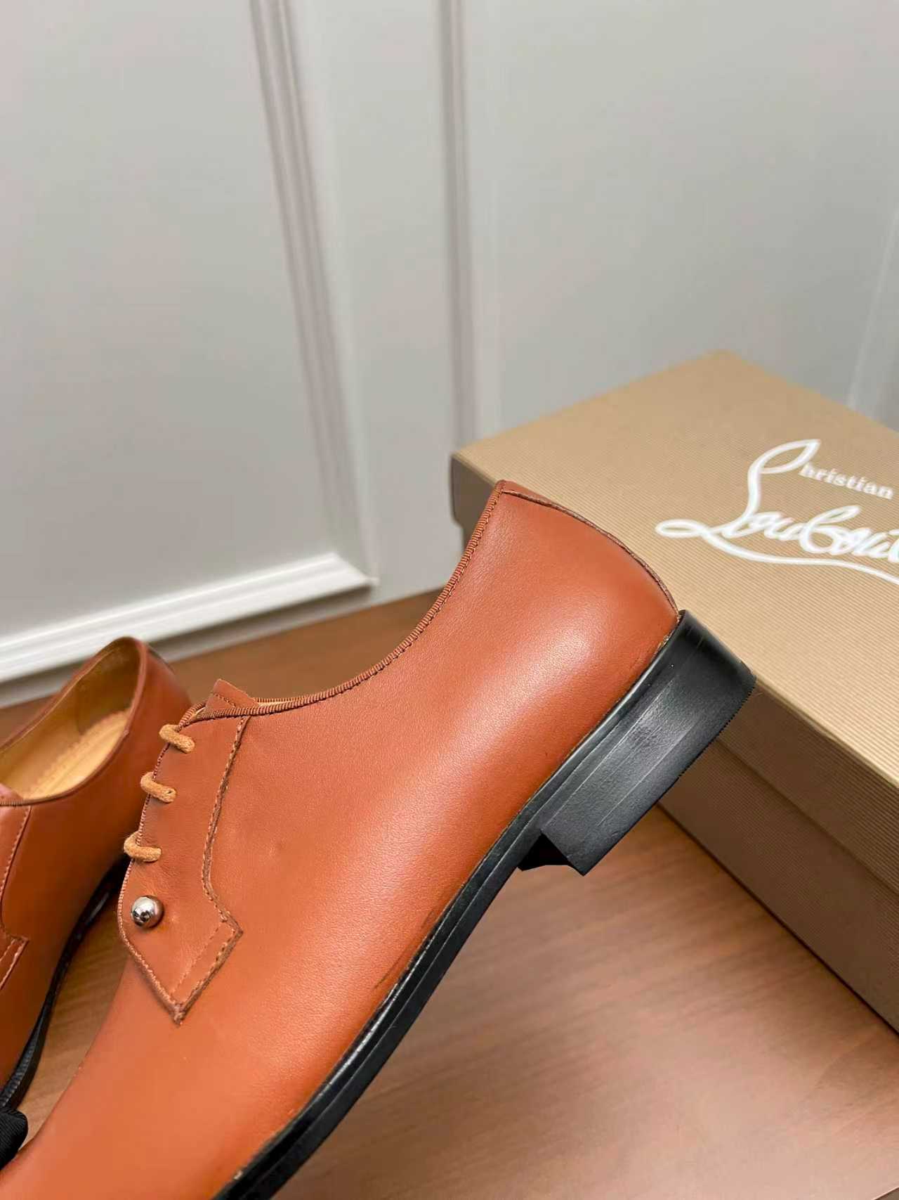 Cistian Louboutin