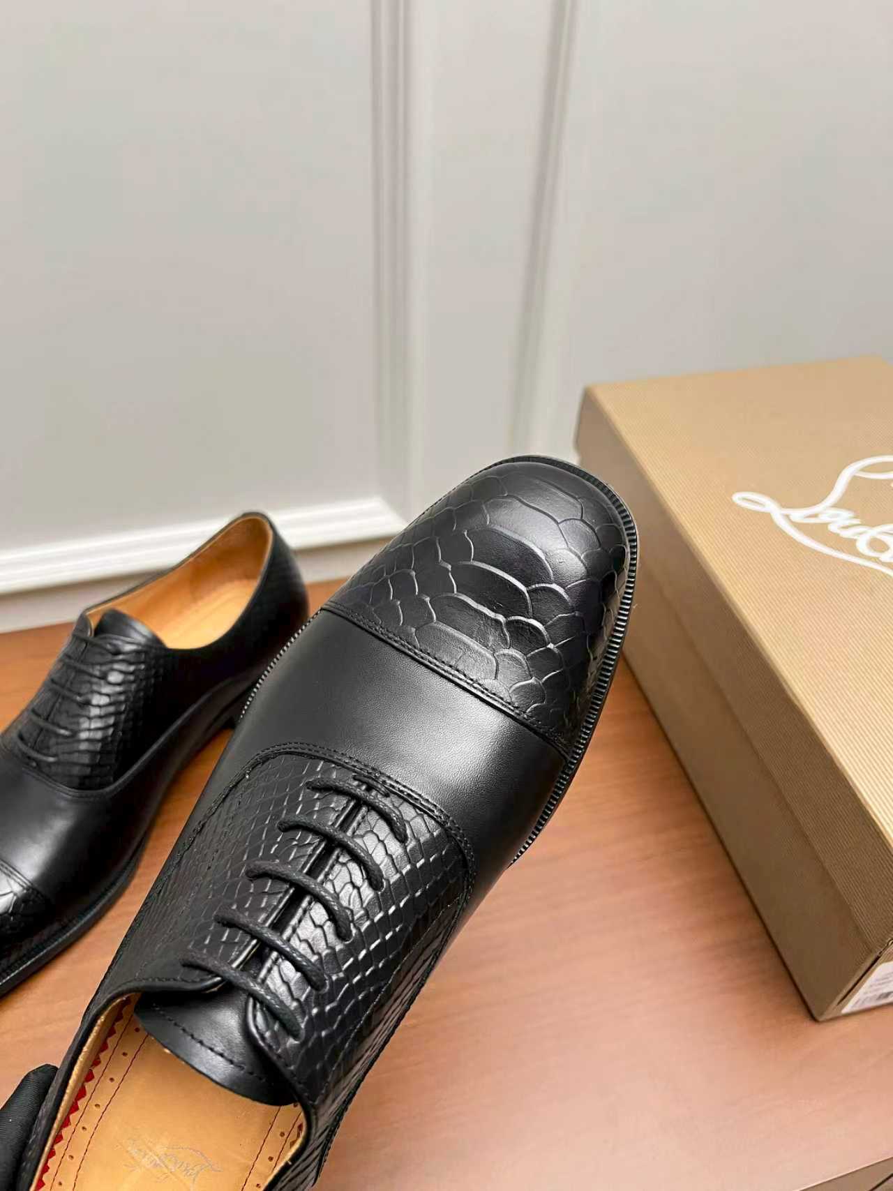 Cistian Louboutin