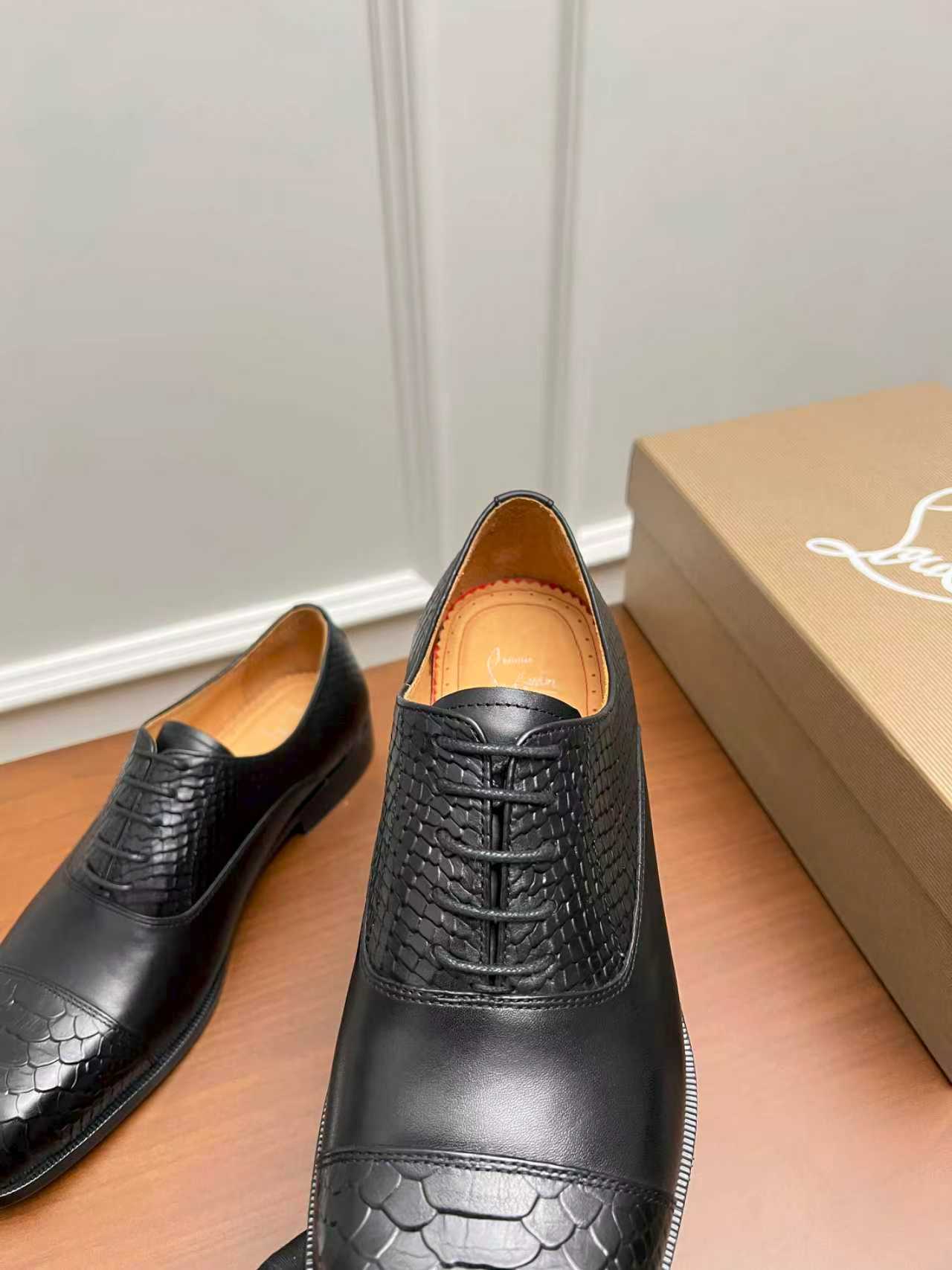Cistian Louboutin