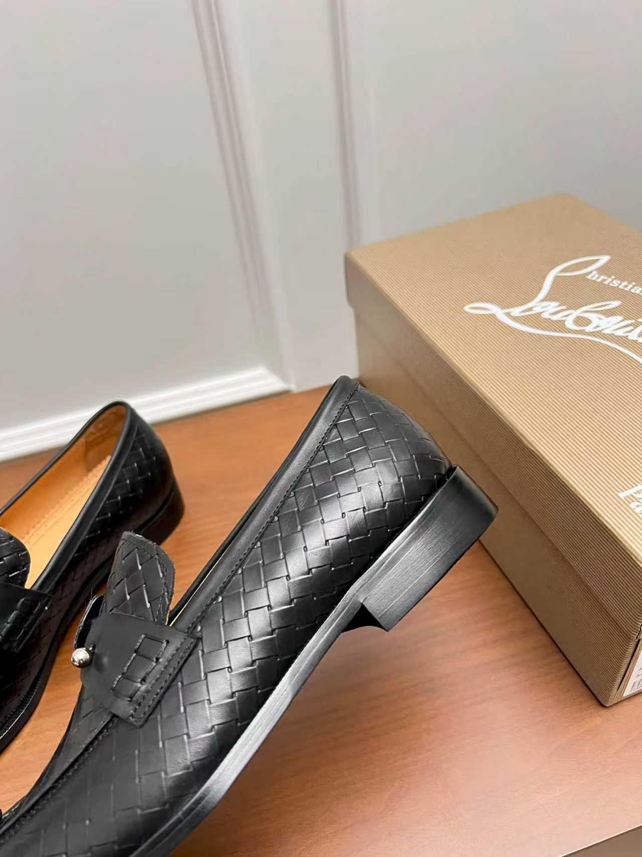 Cistian Louboutin