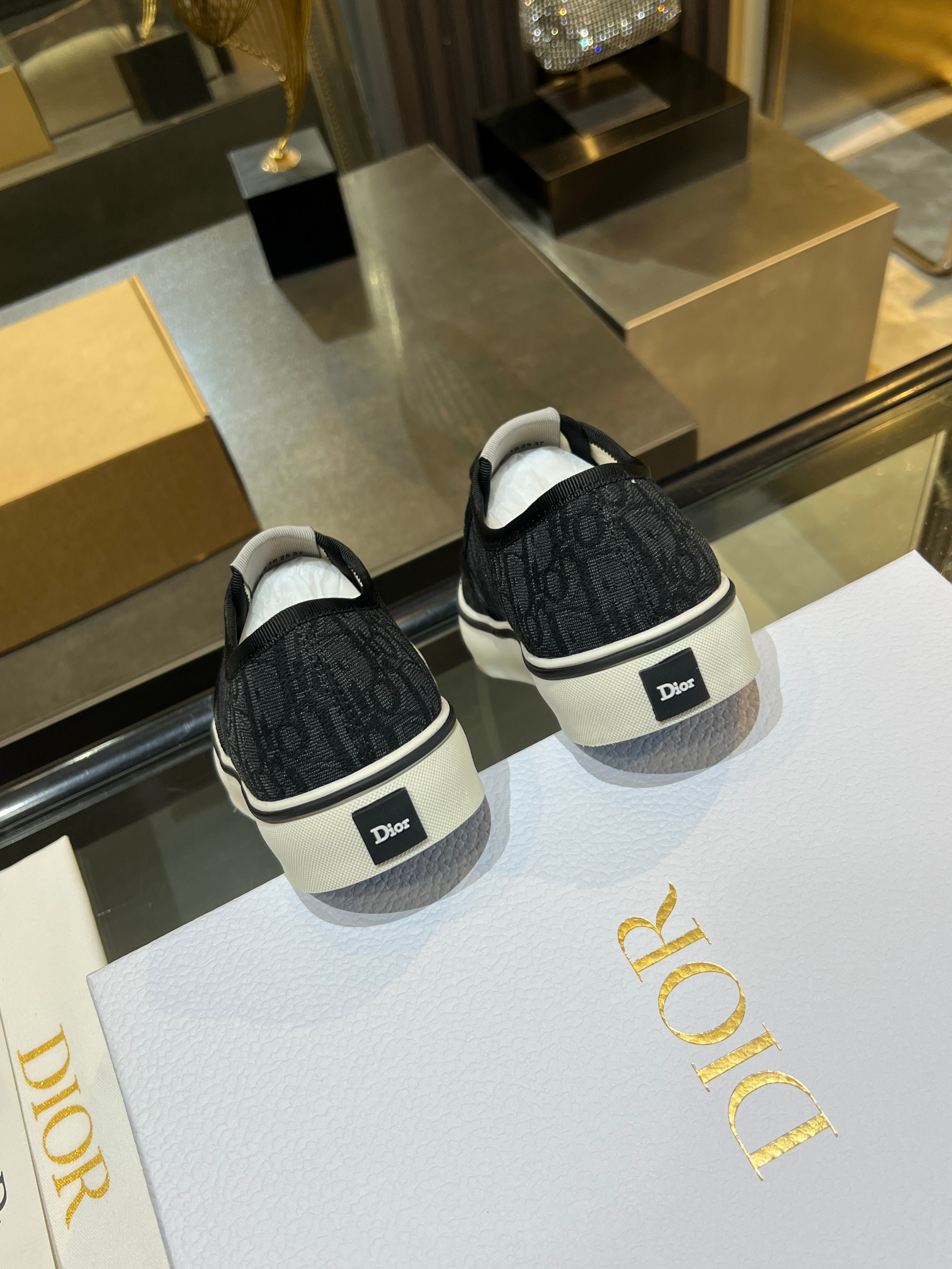 Dior