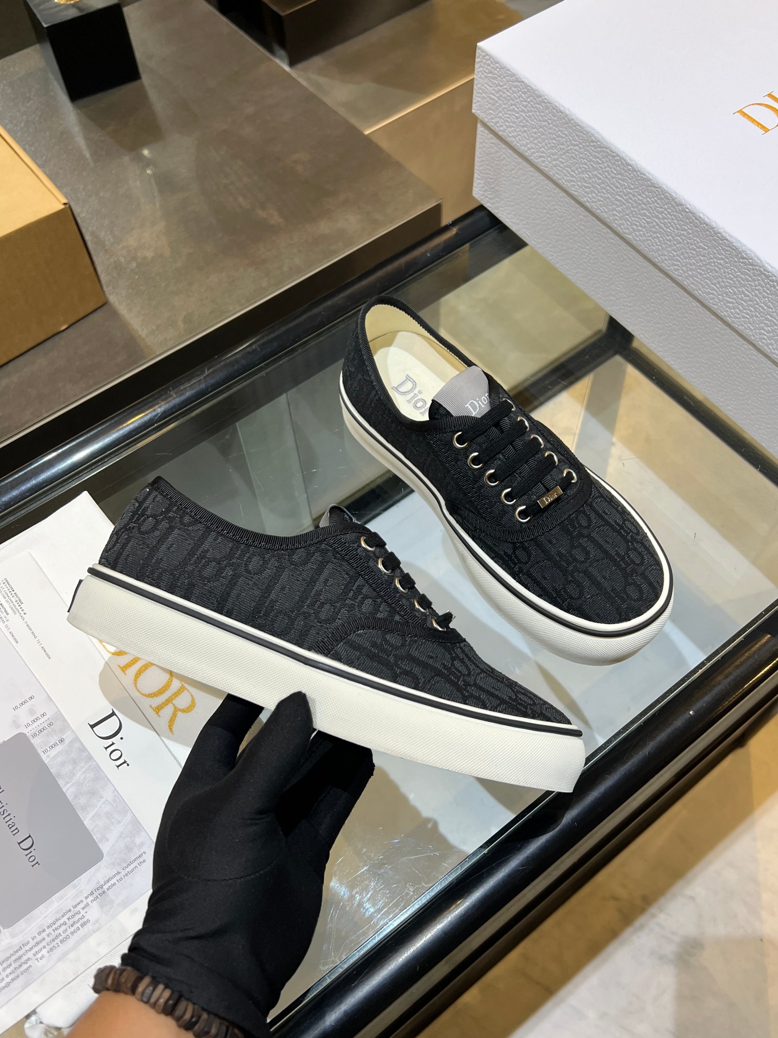 Dior