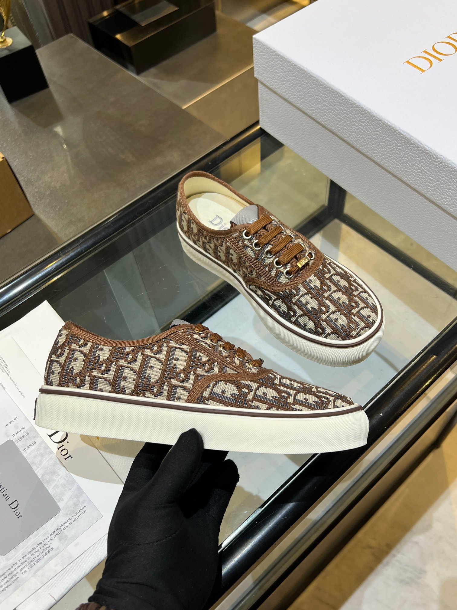 Dior