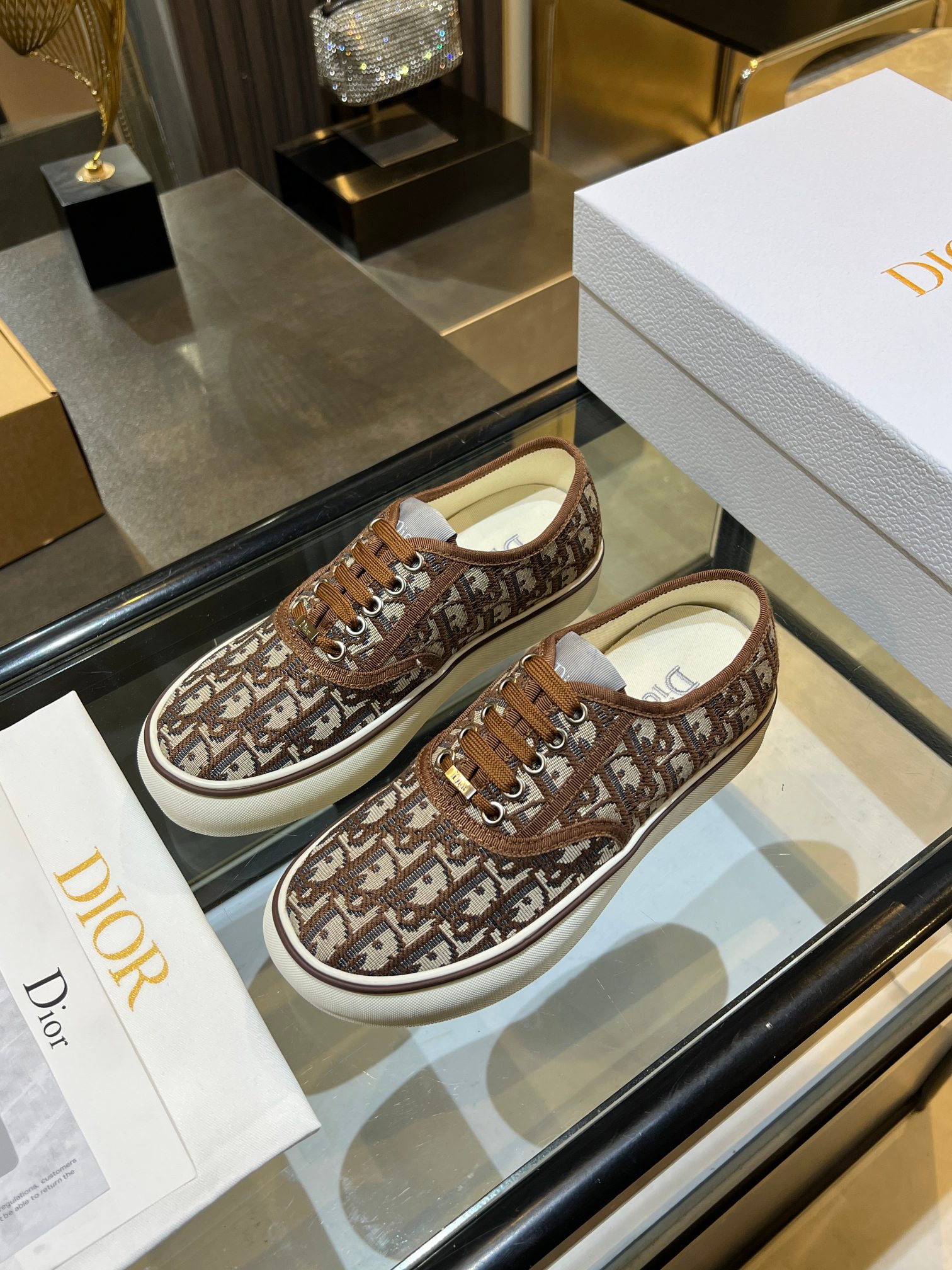 Dior