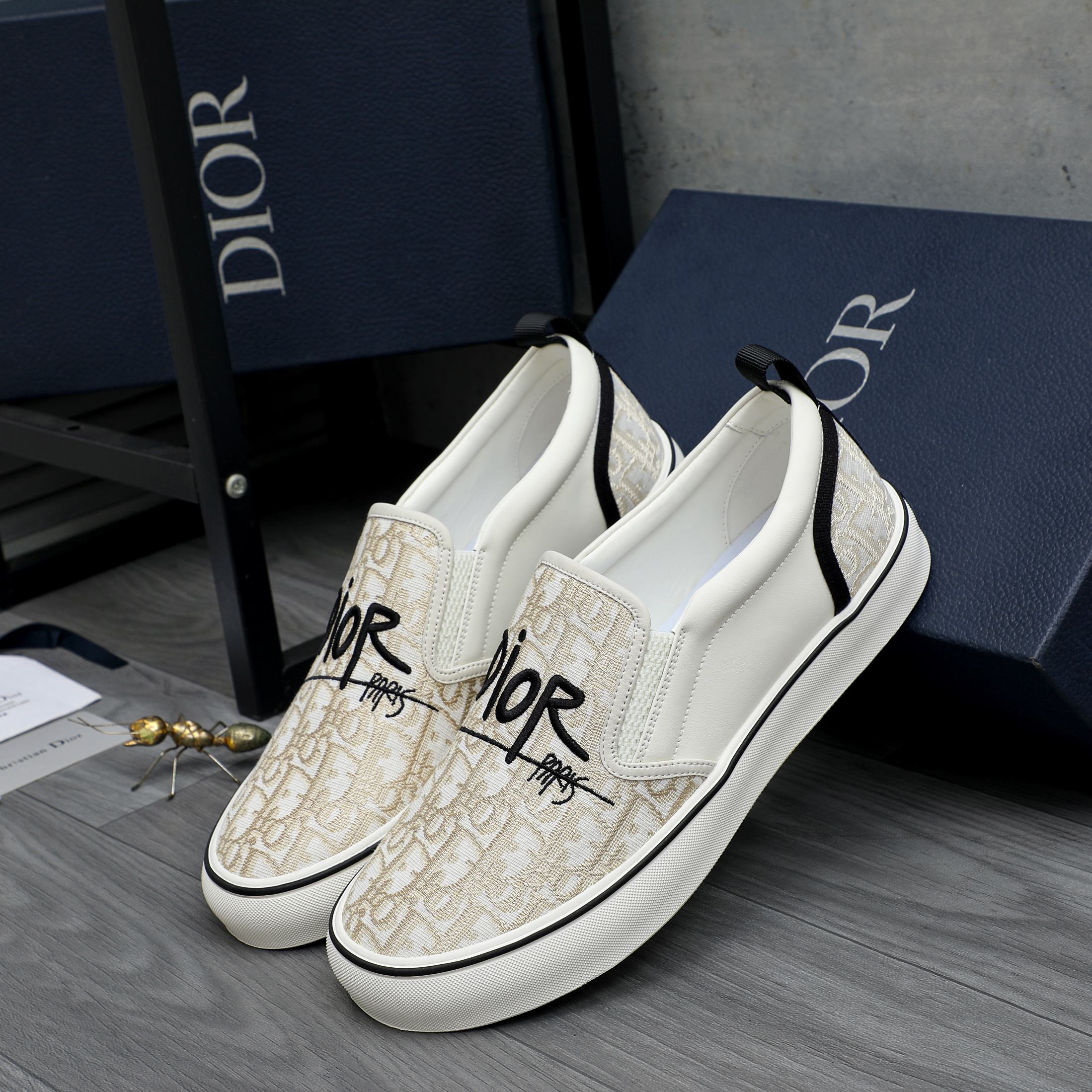 Dior