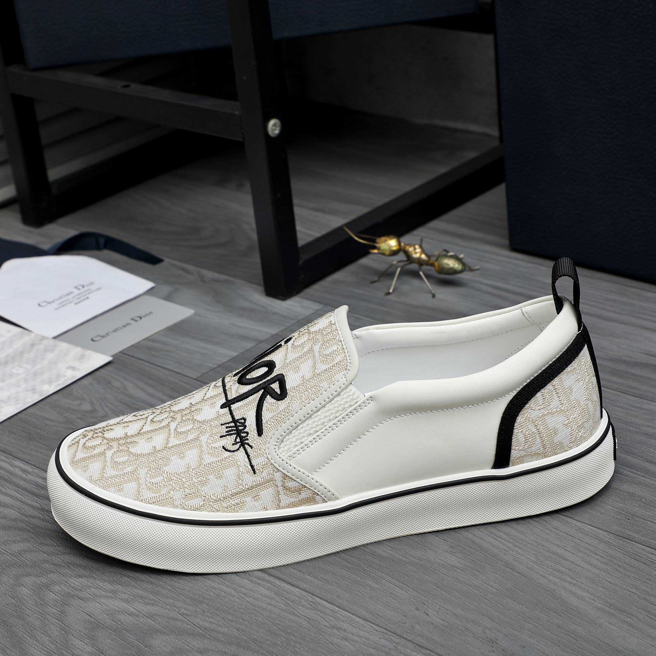 Dior