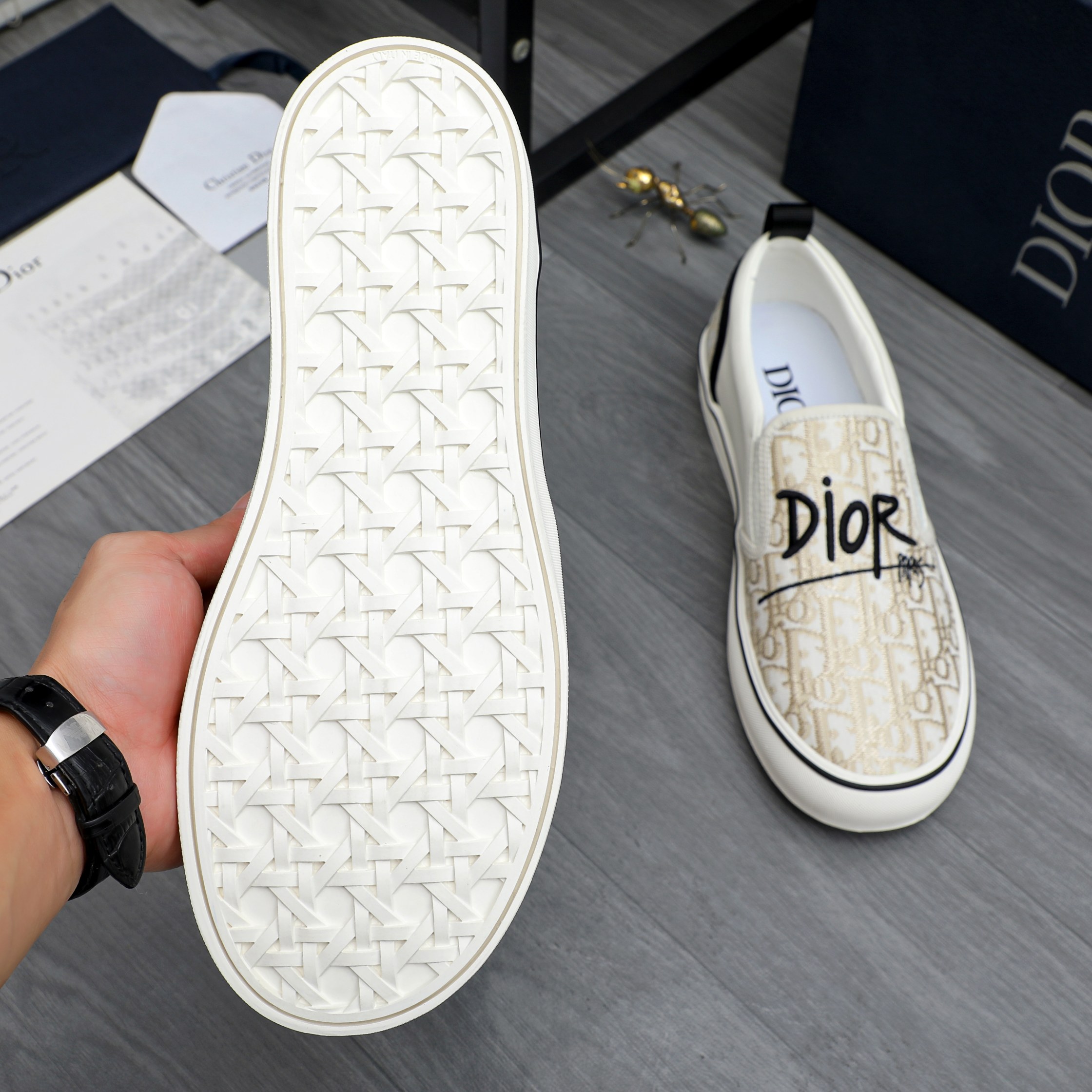 Dior