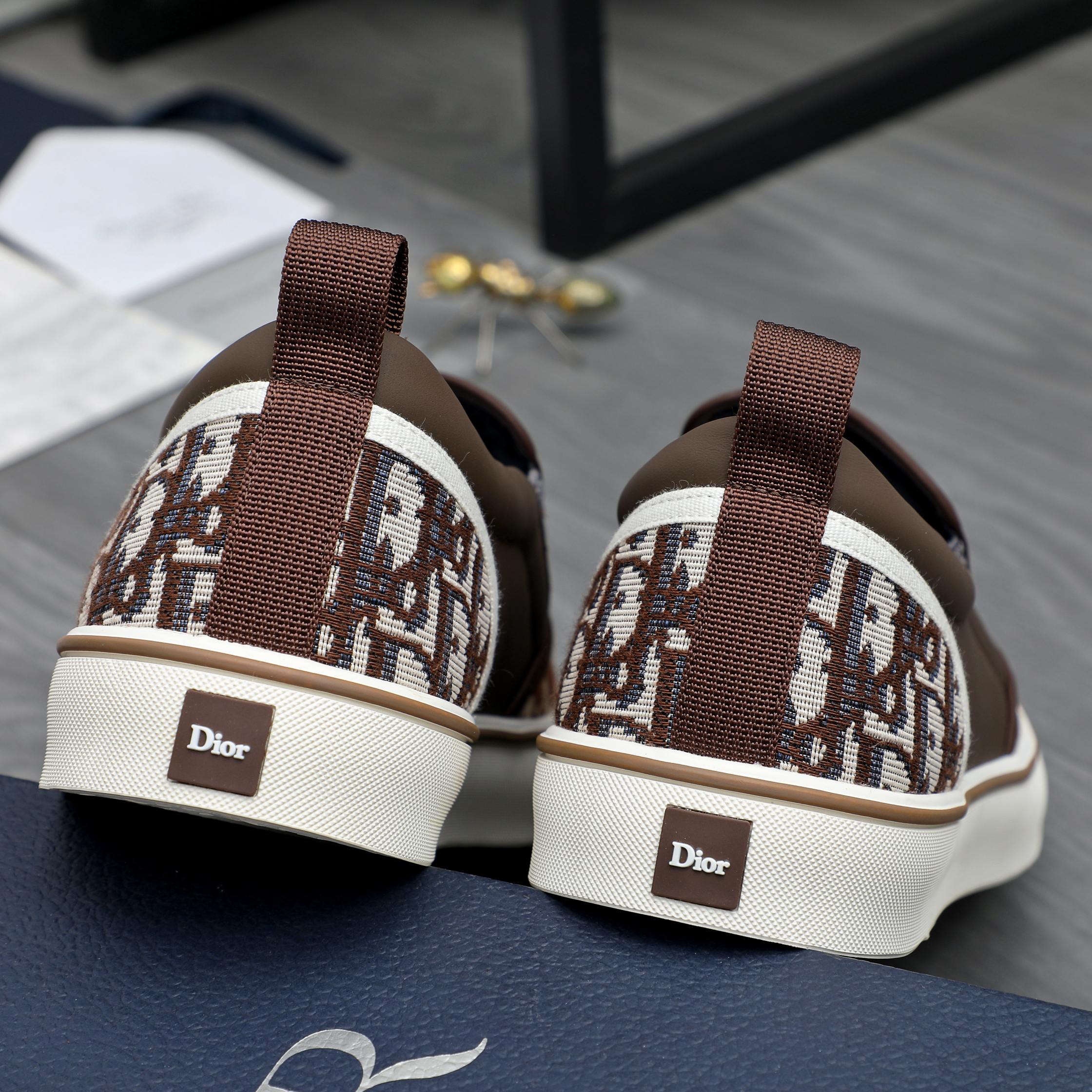 Dior