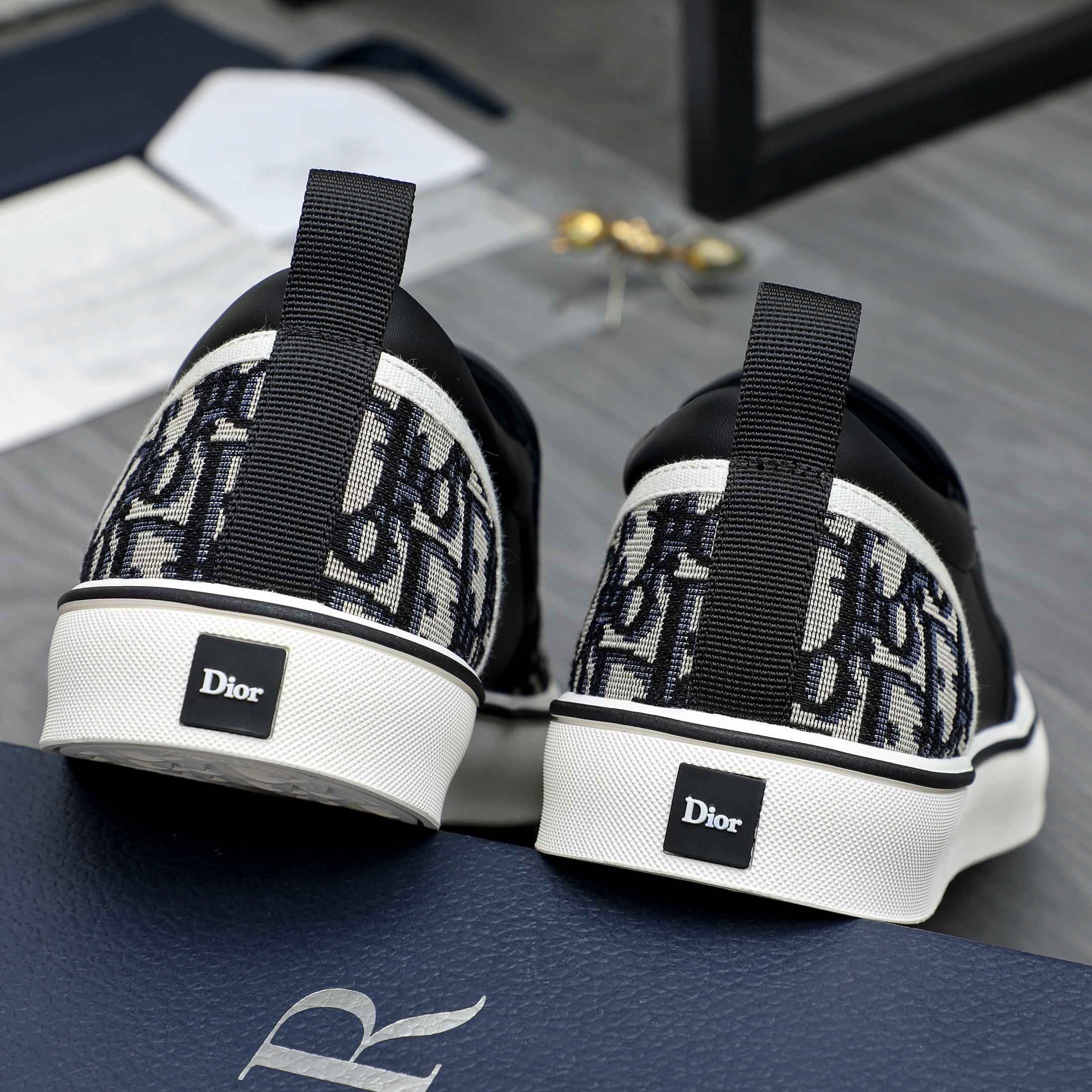 Dior