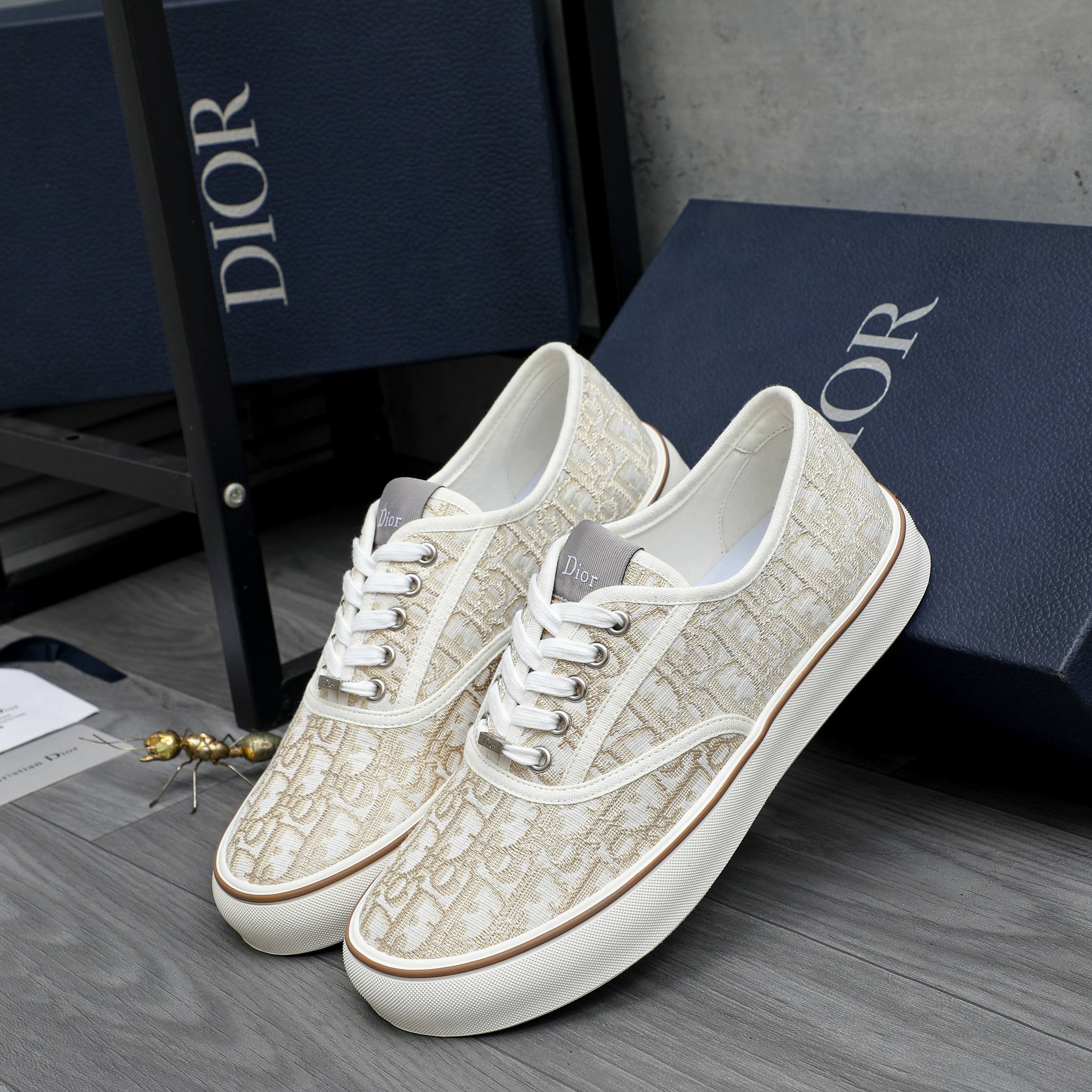 Dior