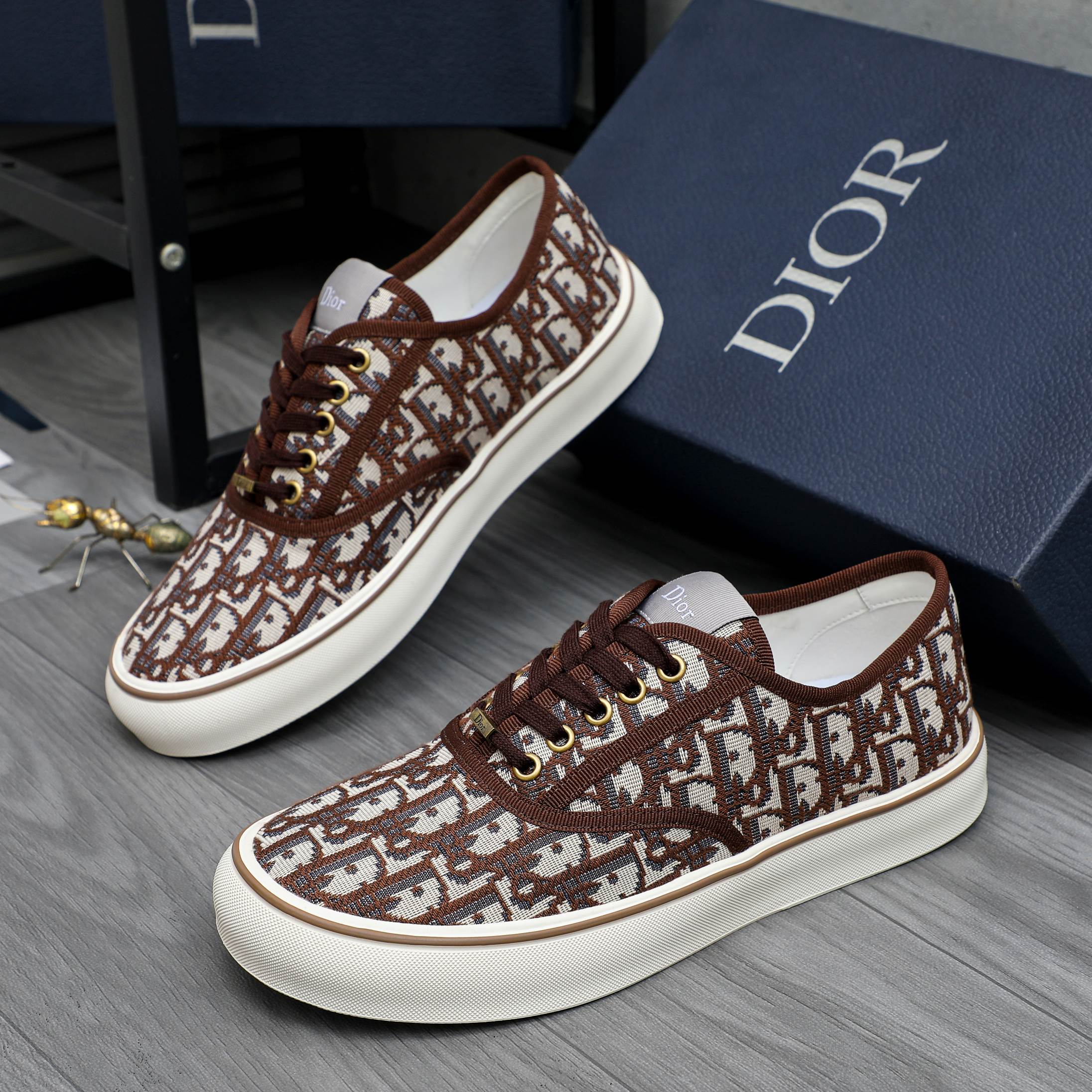 Dior
