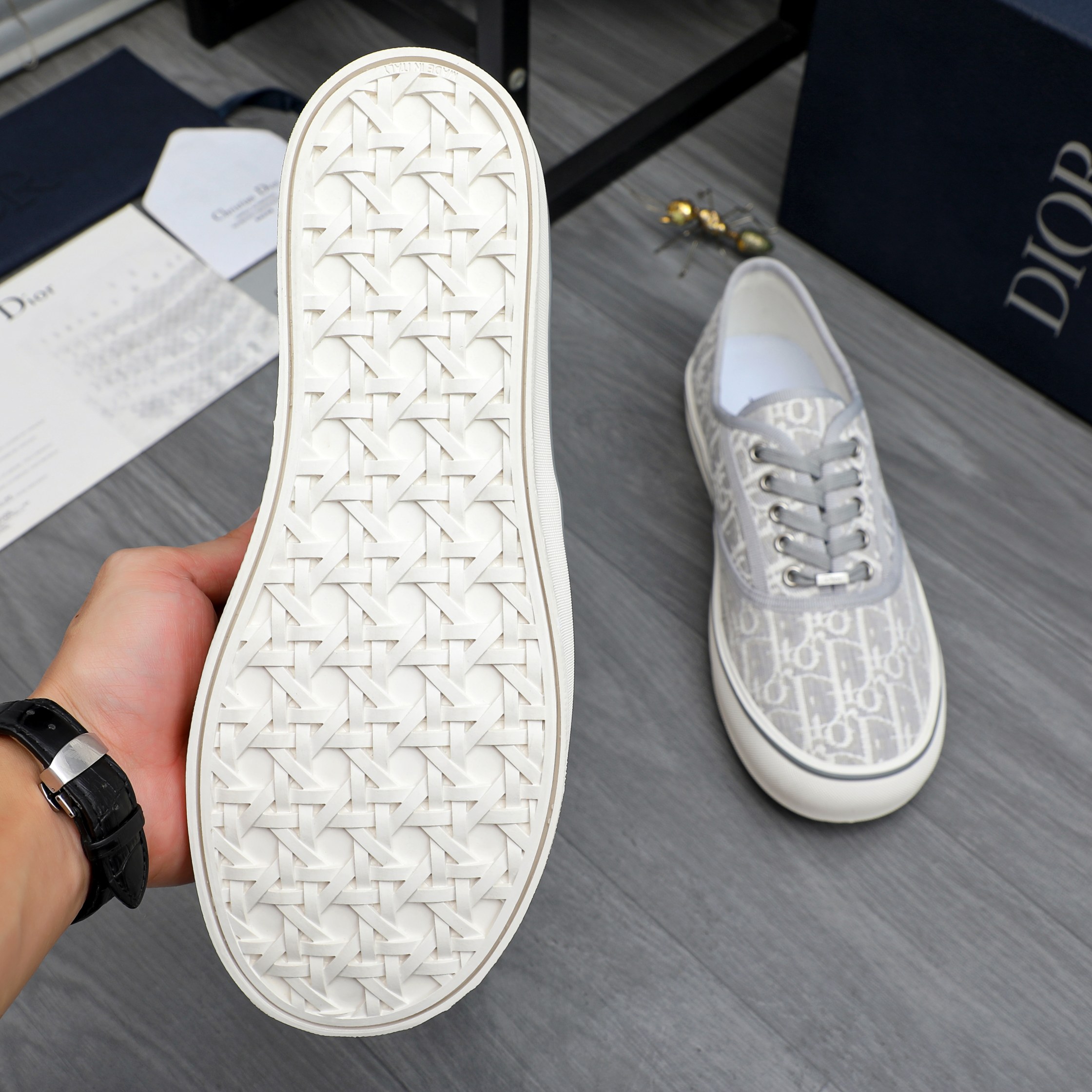 Dior