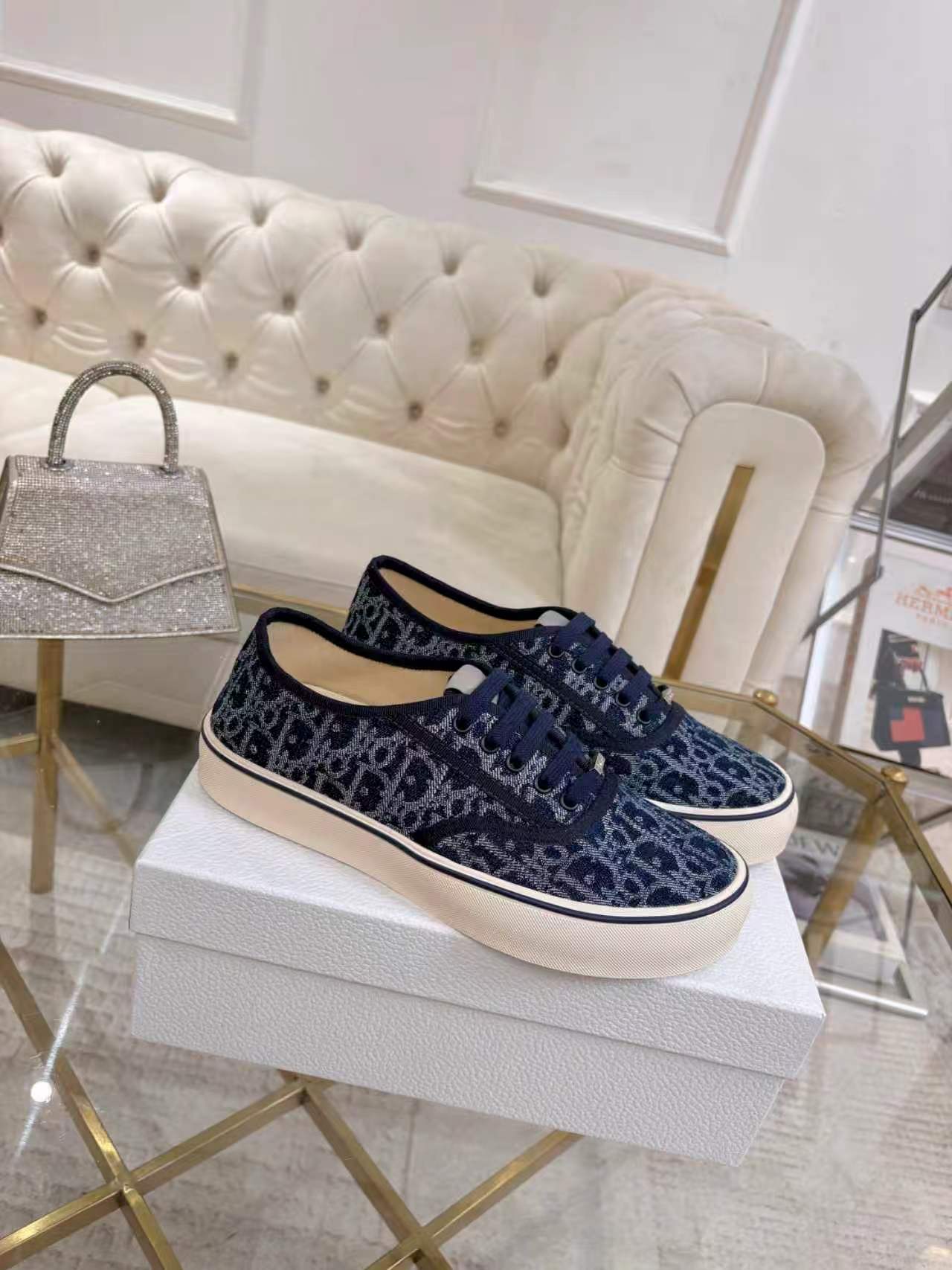 Dior