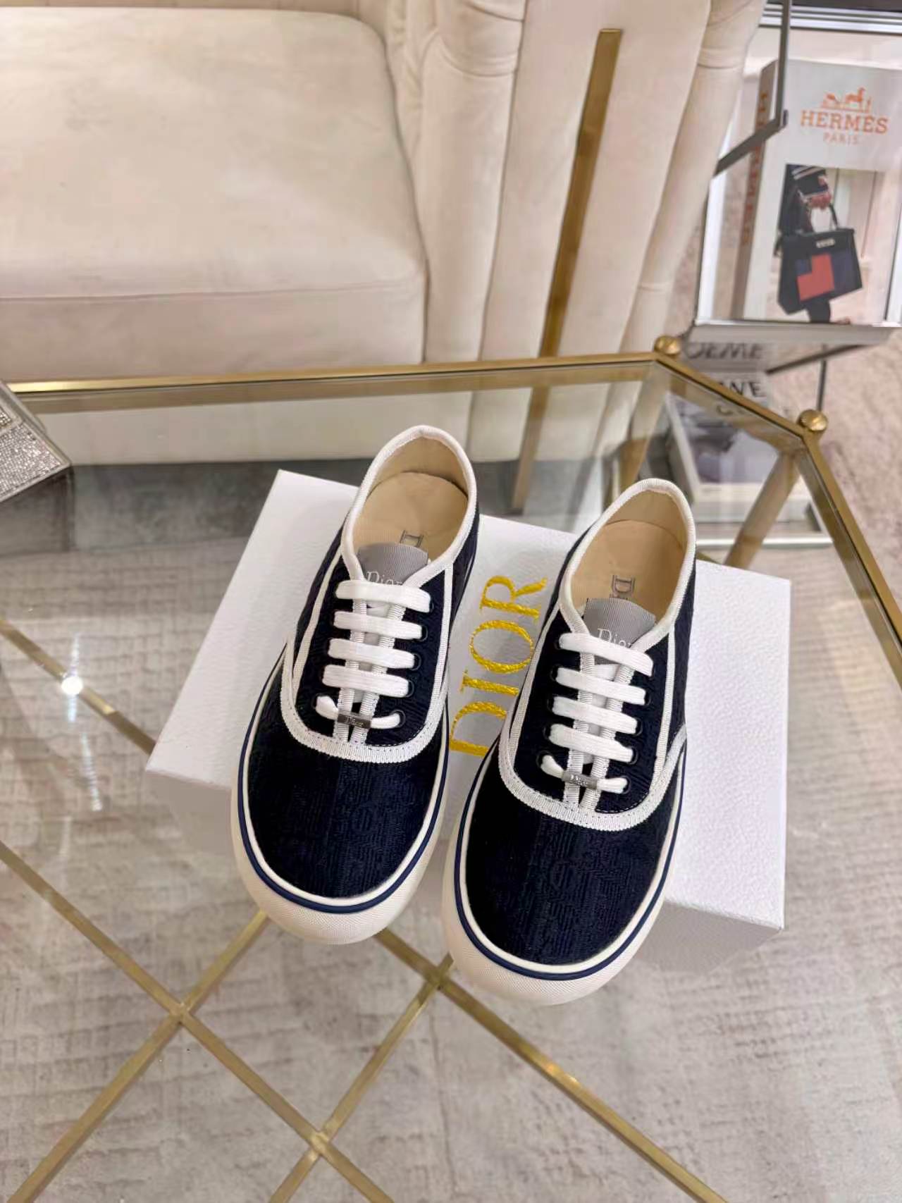 Dior