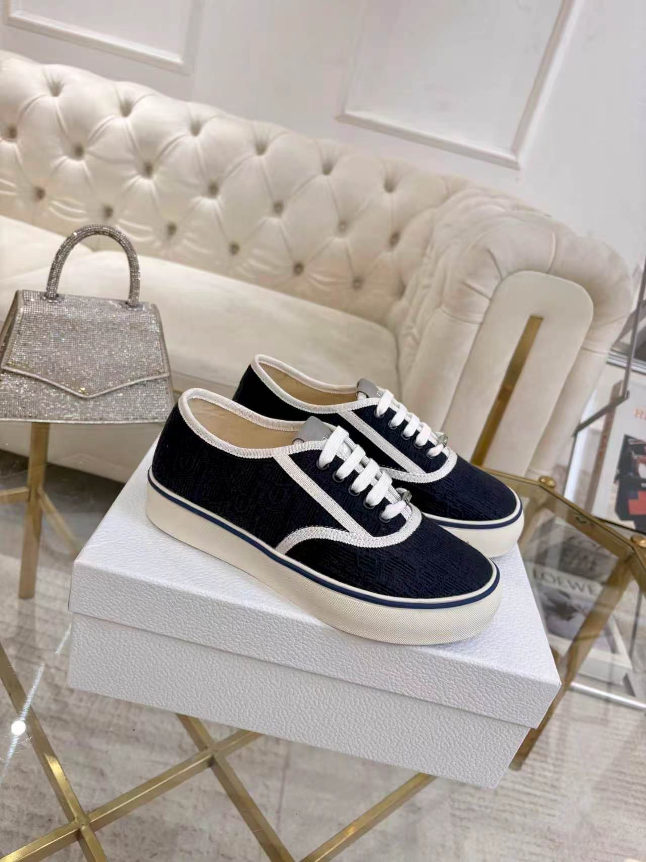 Dior
