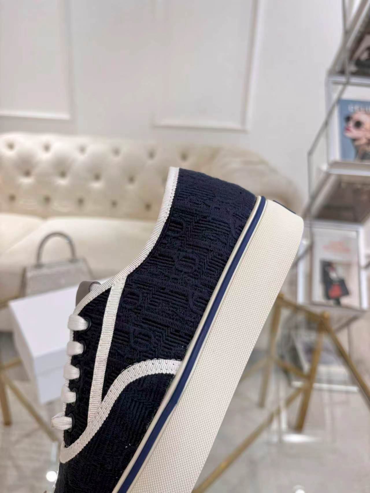 Dior