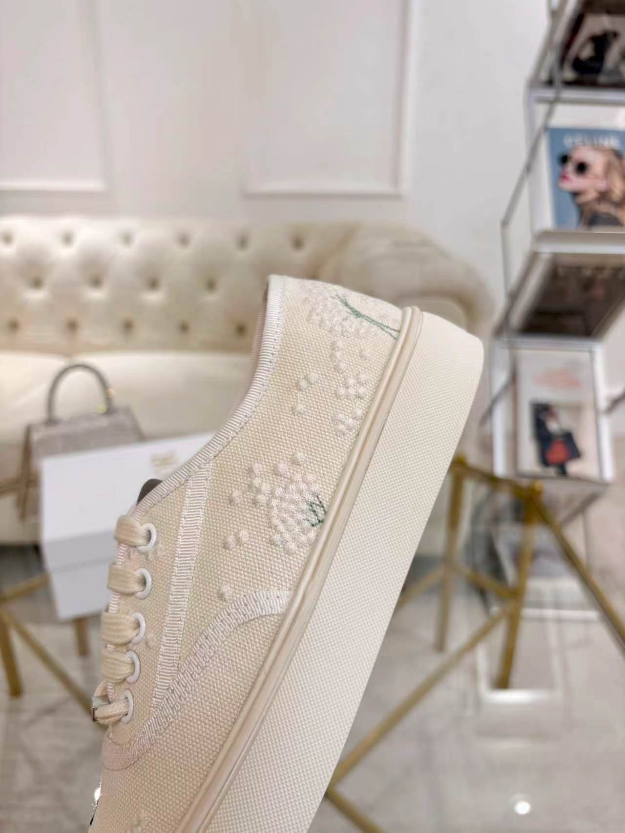 Dior