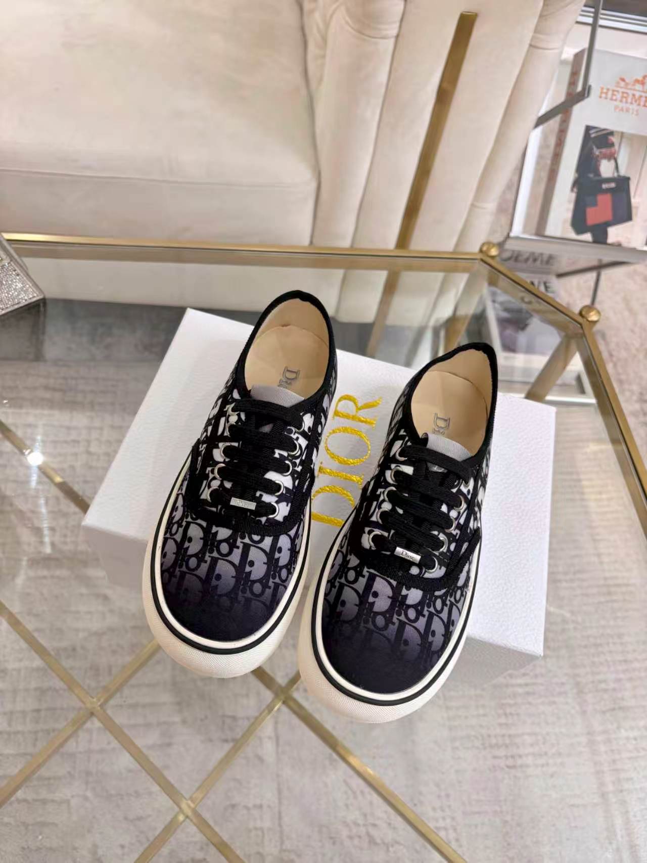 Dior