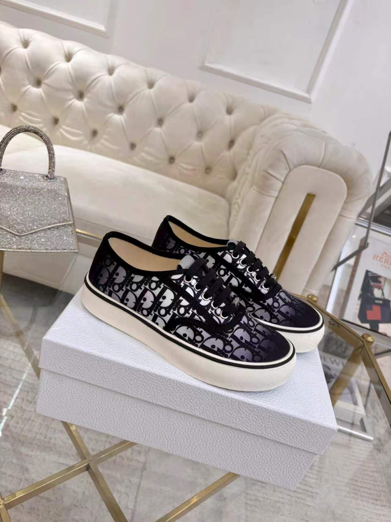 Dior